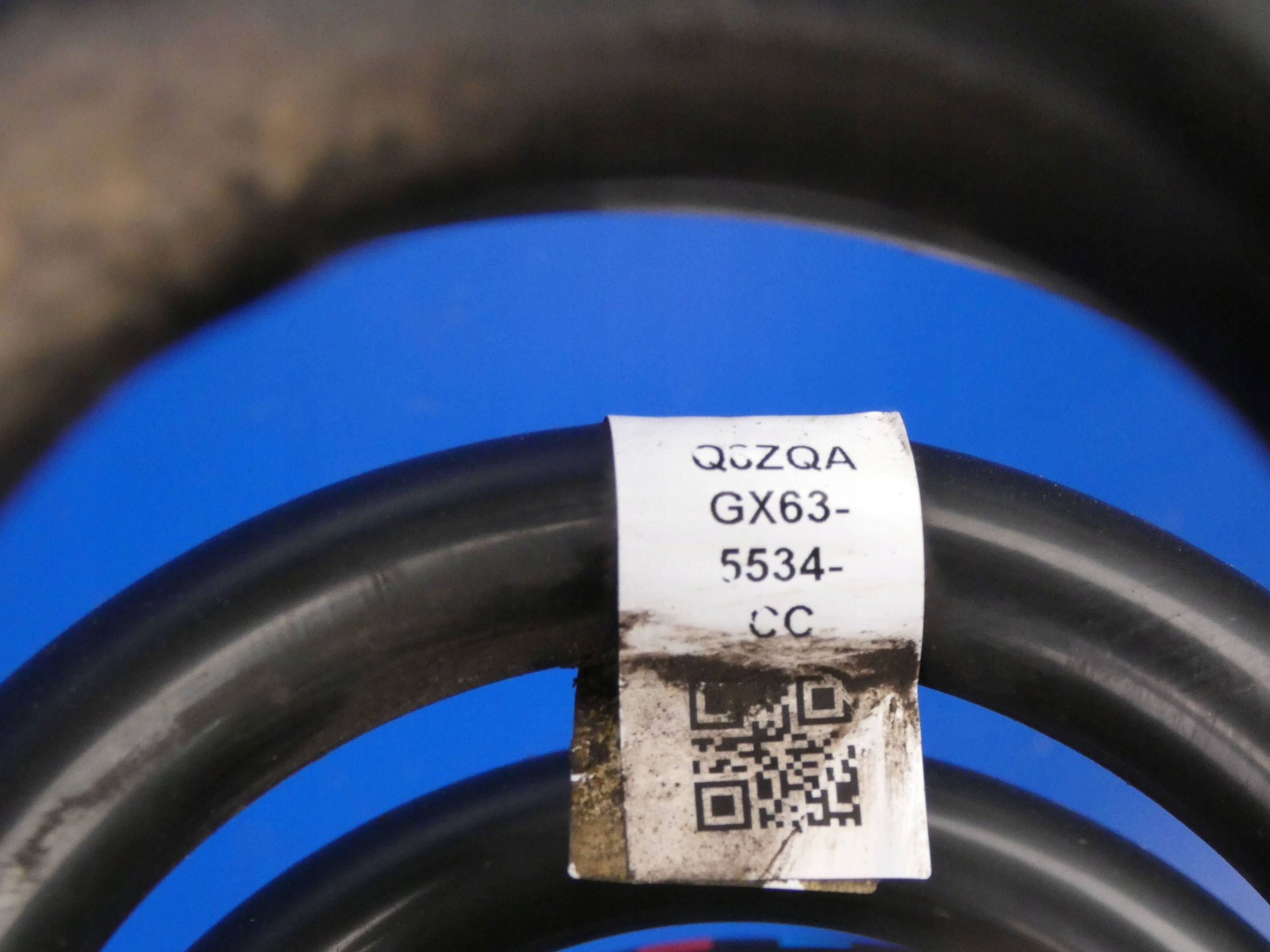 JAGUAR XF X260 spring springs springing rear part rear. KOMPLET
