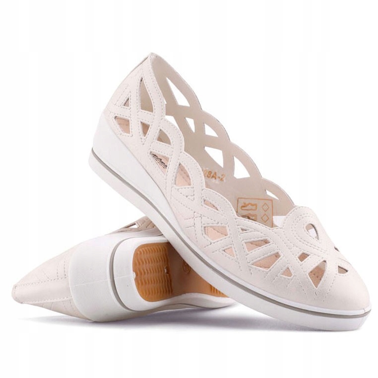 

Balerinki damskie na koturnie beżowe ażurowe