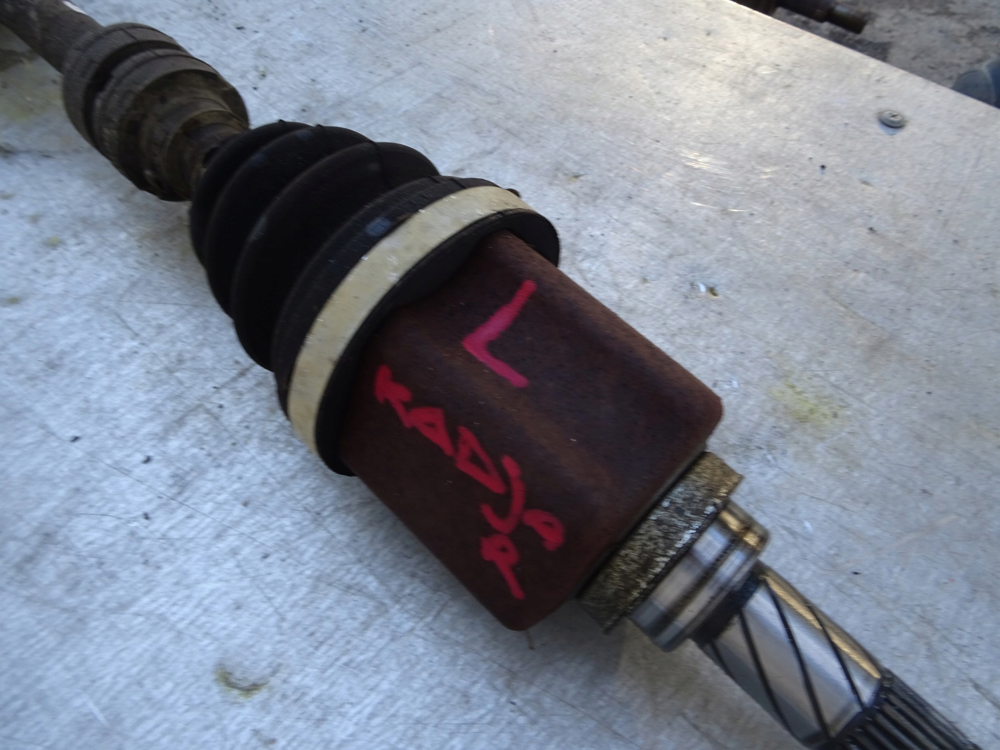 RENAULT KADJAR semi-axis left 391014PA0B 1.2 TCE