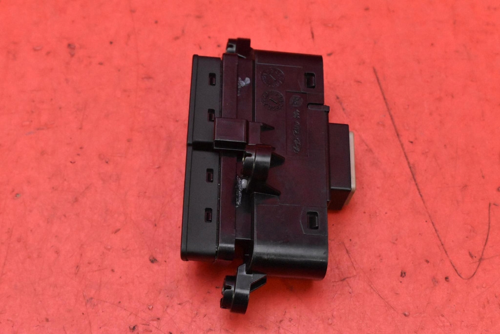 PANEL switch DRIVE MODE AUTO HOLD 93310R2020 KIA SPORTAGE 5 V 21-25