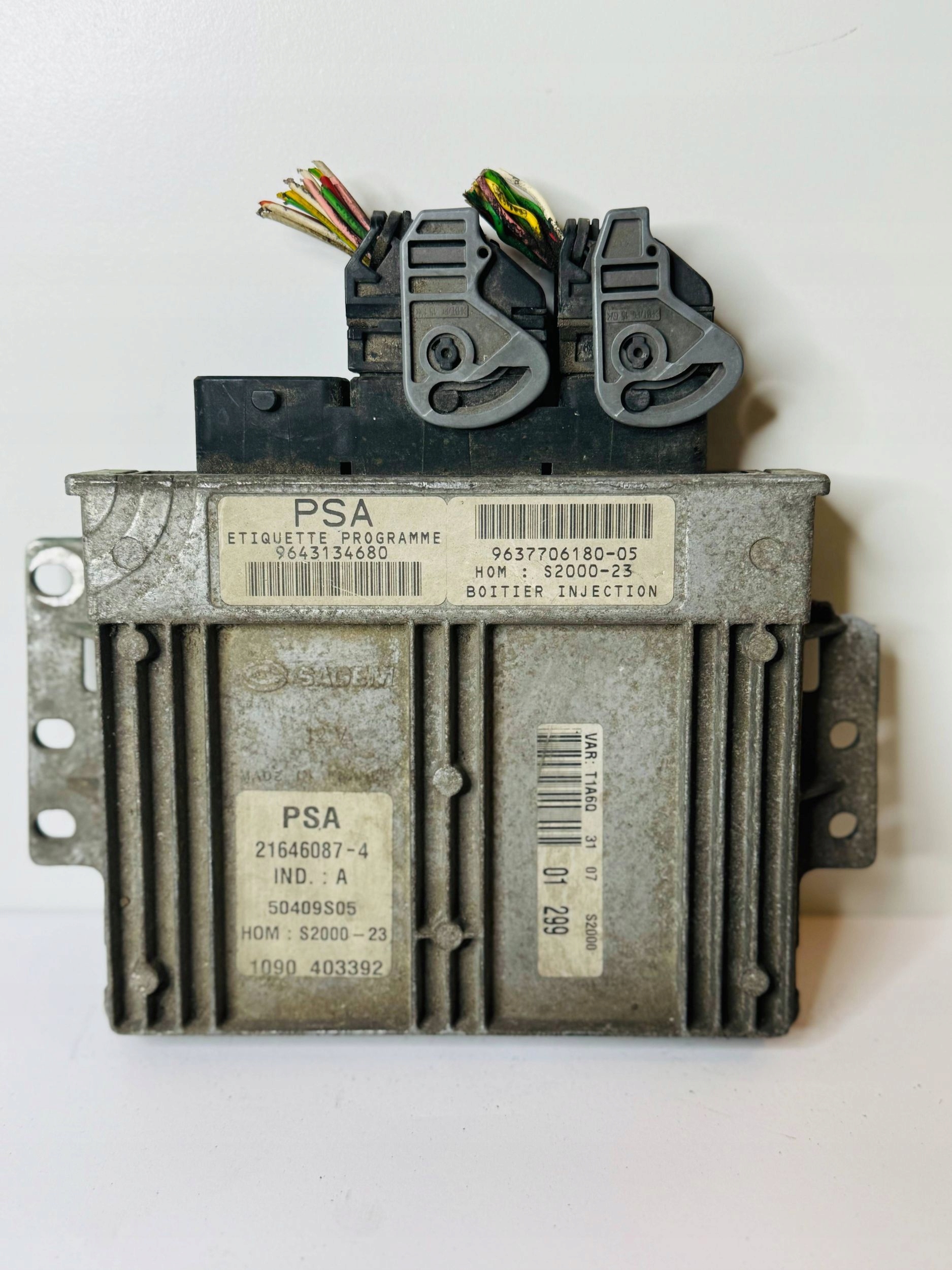 control unit PEUGEOT 206 1.4 9637706180-05 9643134680