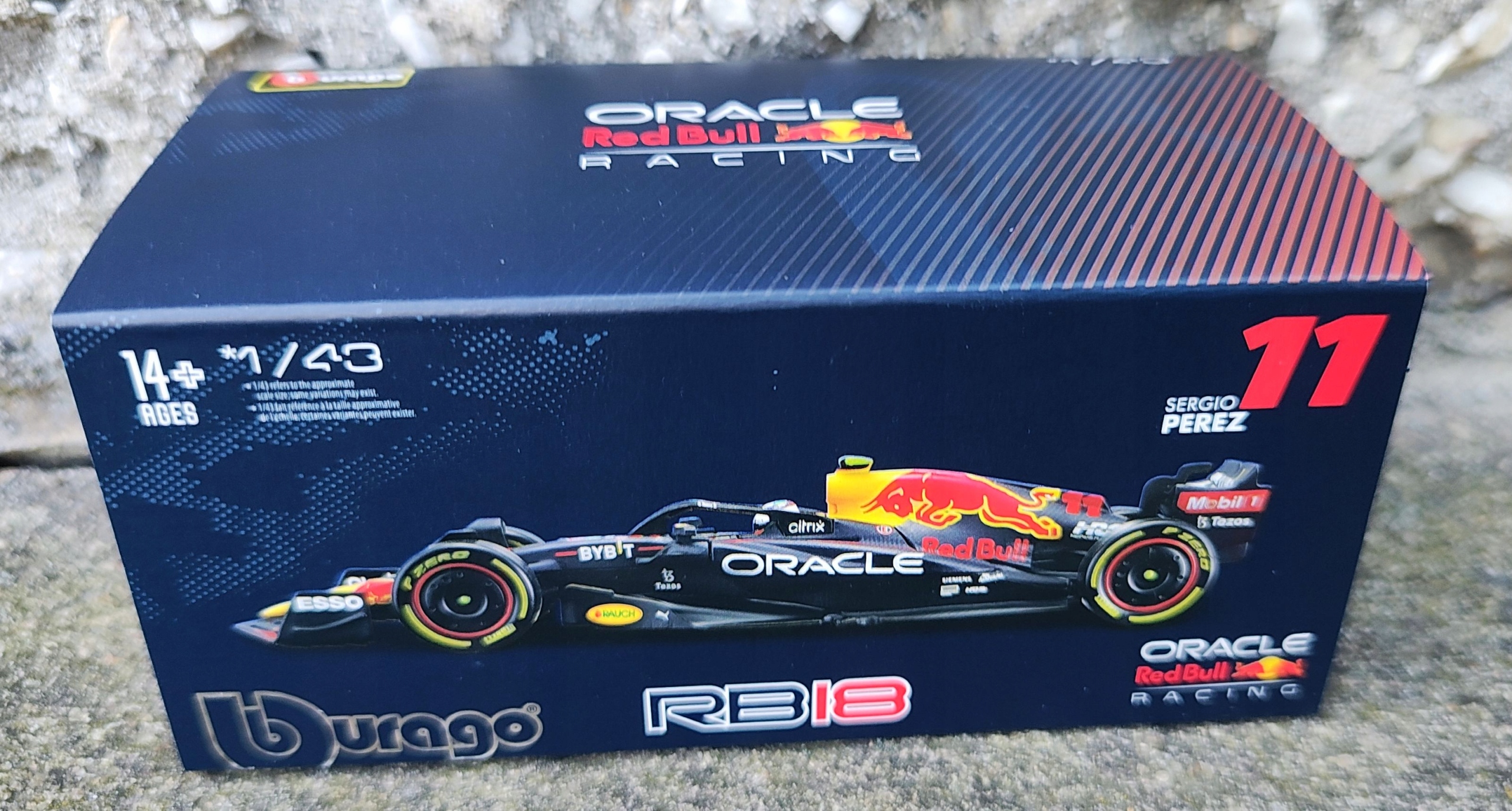 Bburago 1:43 F1 RED BULL RACING RB18 SERGIO PEREZ Kod producenta 18-38061