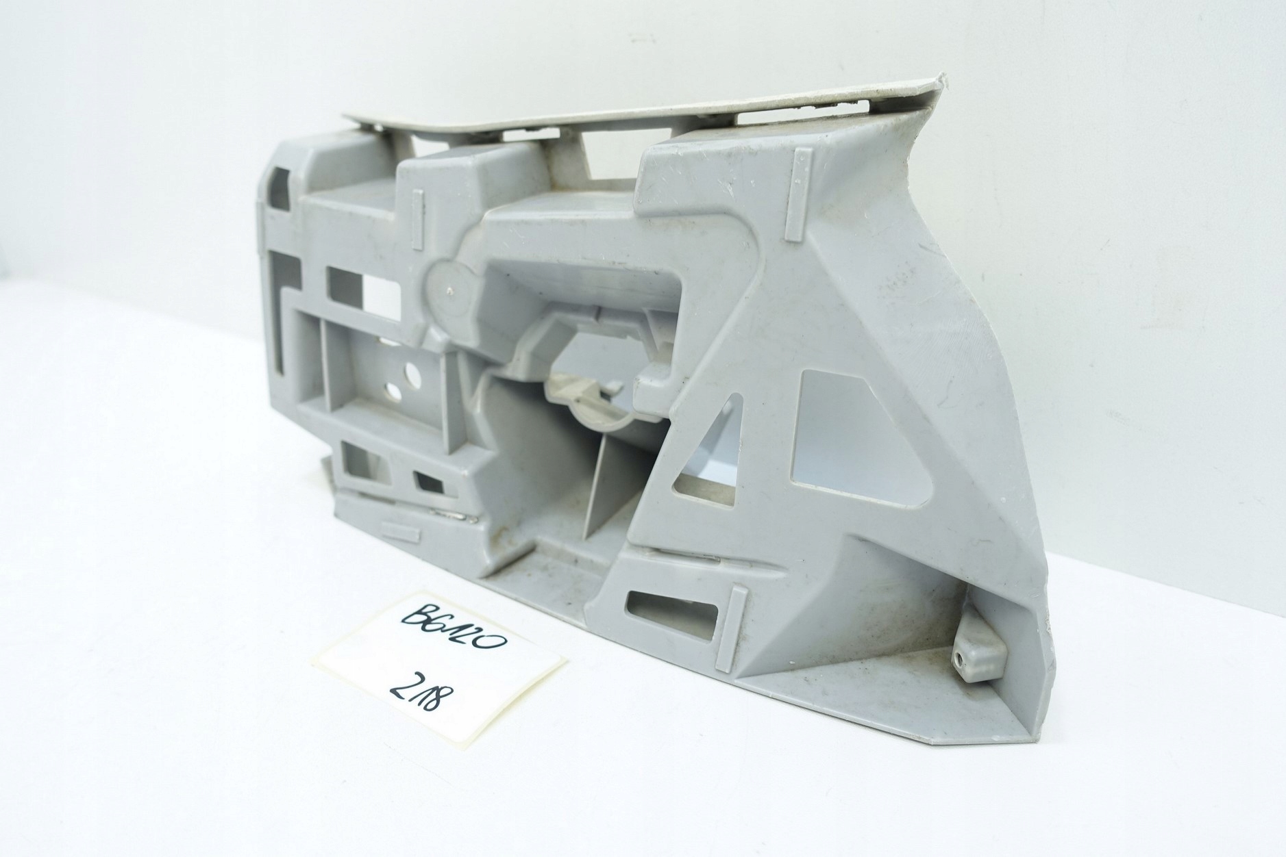 bumper bracket left SKODA OCTAVIA III 5E0 VRS
