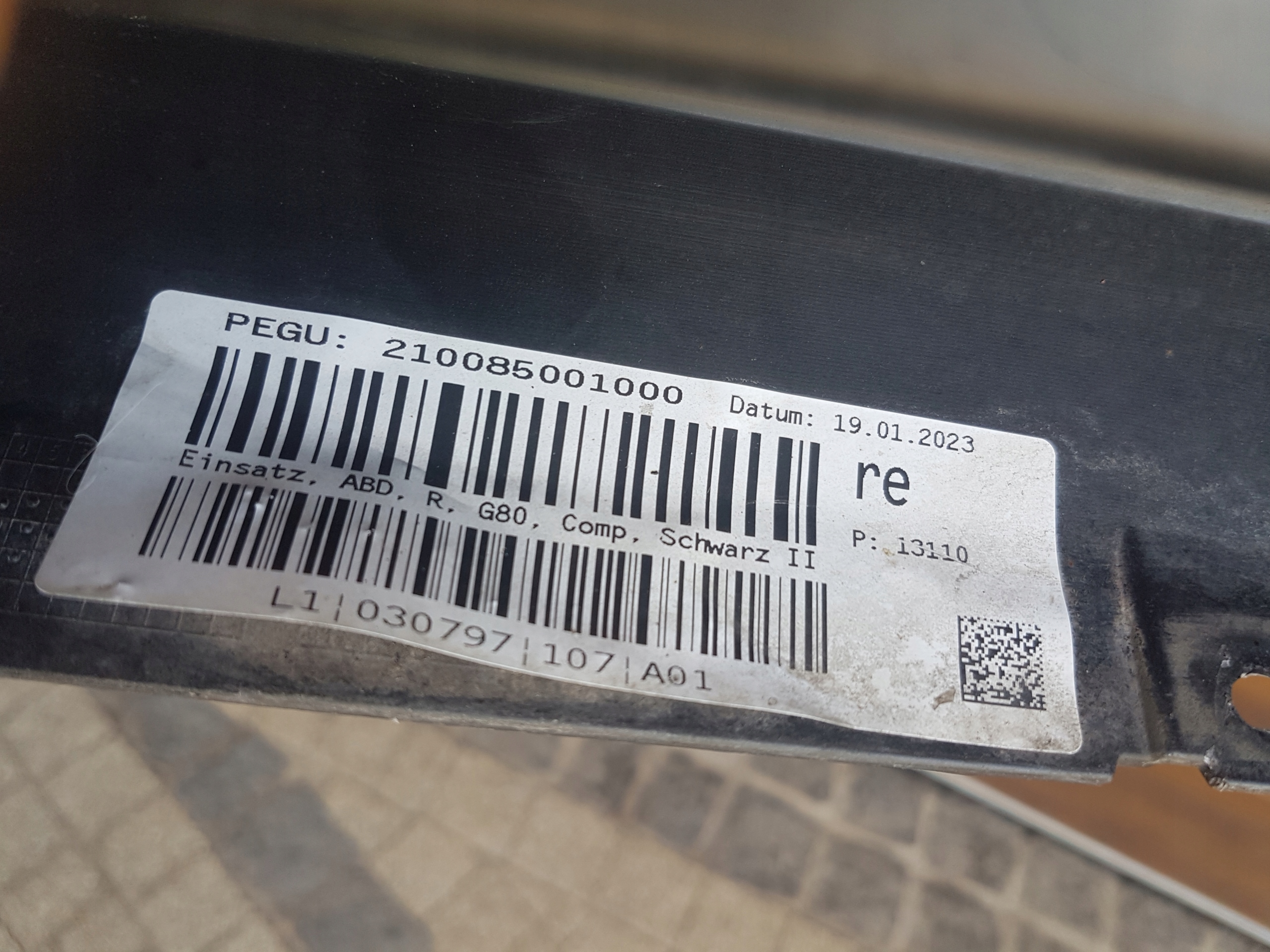 moulding threshold right BMW M3 G80 8084408