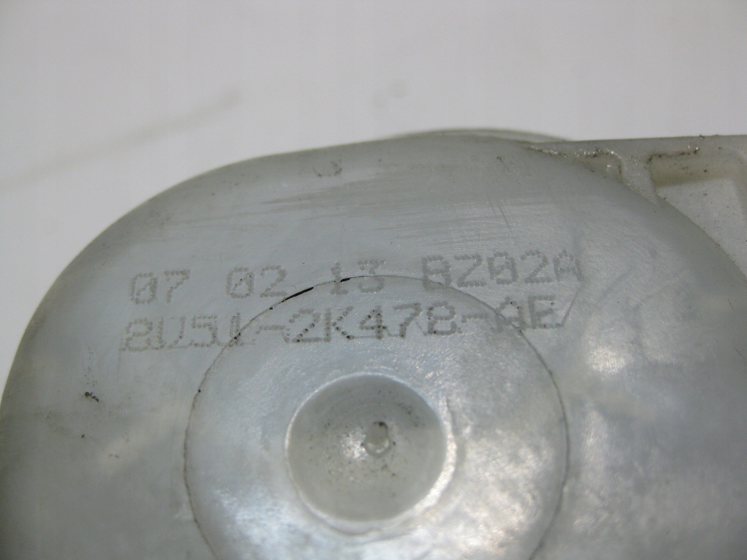 FORD B-MAX 13R 1.0EB Behälter des Gasses Brems- 8V51-2K478-AF
