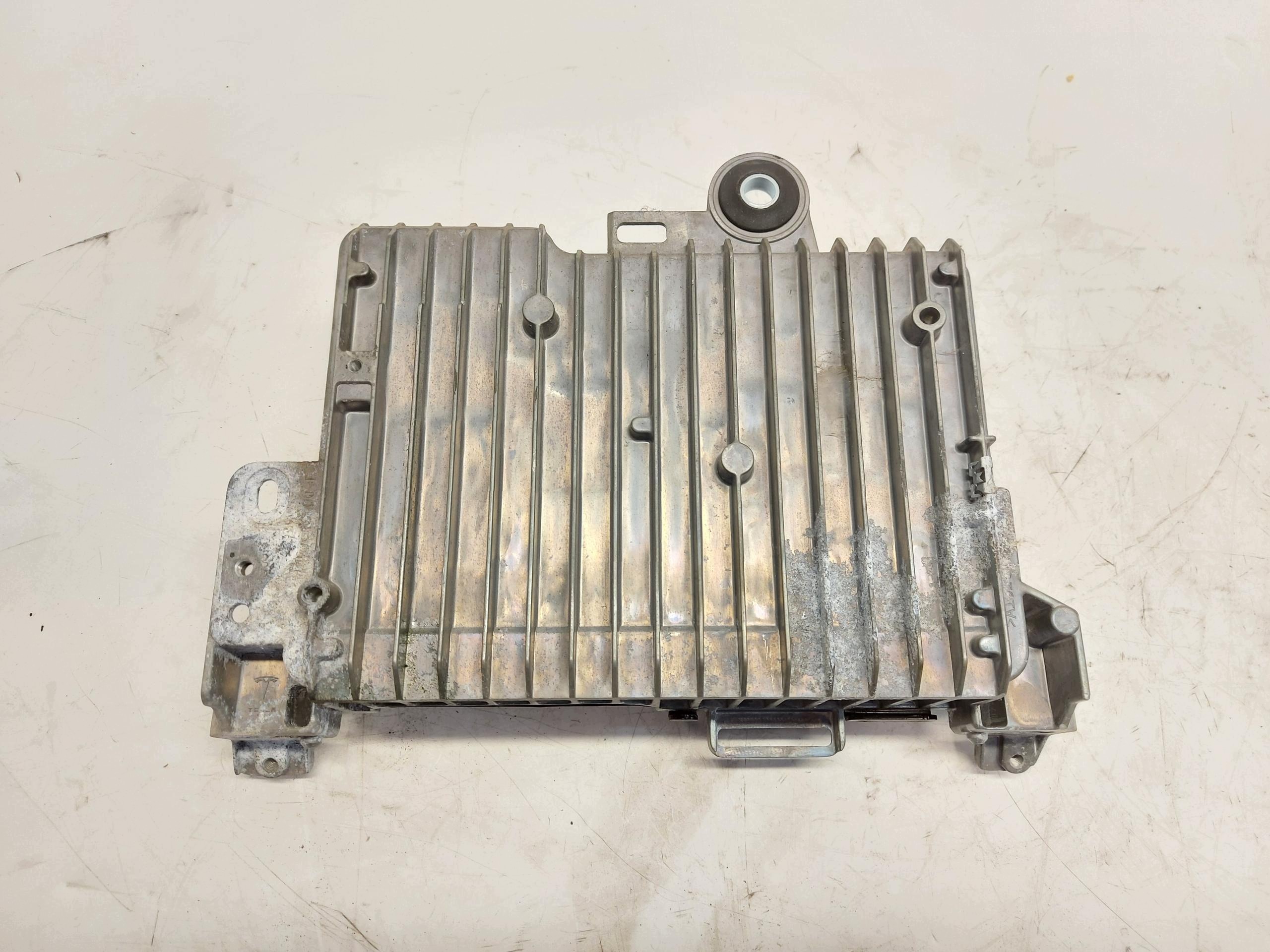 TESLA MODEL 3 2022r module control unit komfortu 1569303-00-A