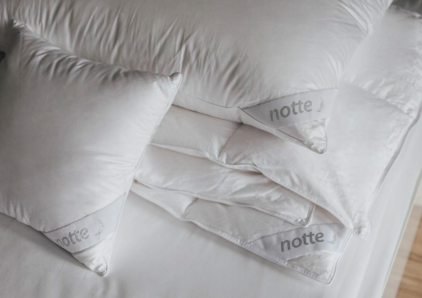 Poduszka puchowa Poduszeczka Notte Luna 100% puch Kolor biały