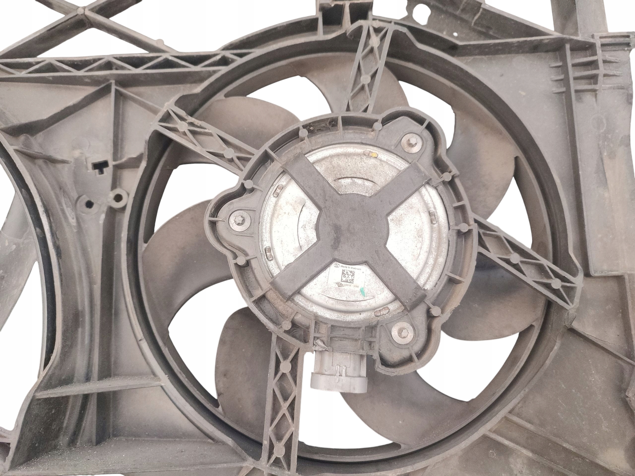 ventilátor vrtule chladiče TRAFIC III VIVARO B TALENTO 1.6 DCI 214816680R