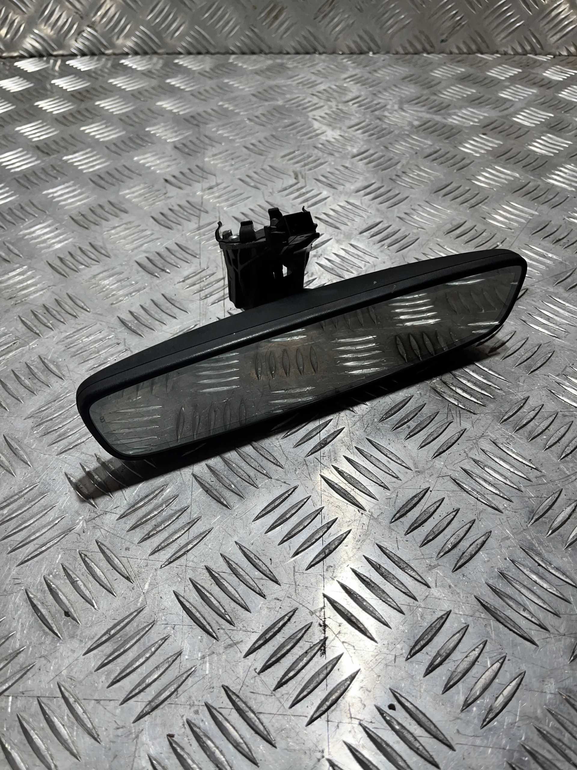 LUSTERKO WEWNĘTRZNE WSTECZNE SKODA KAMIQ 19- 3G0857511AF