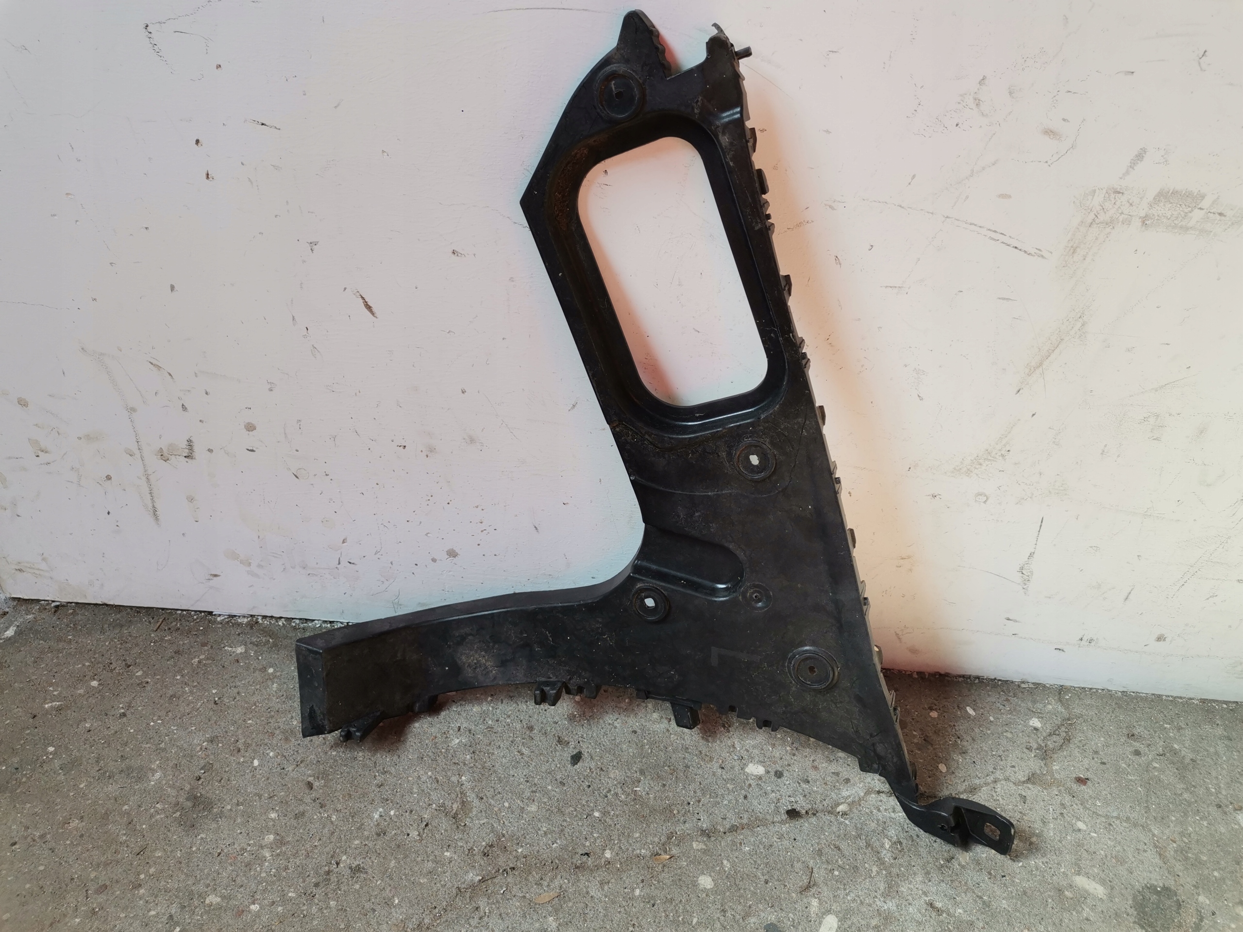 bumper bracket left rear part AUDI Q7 4L0807453A