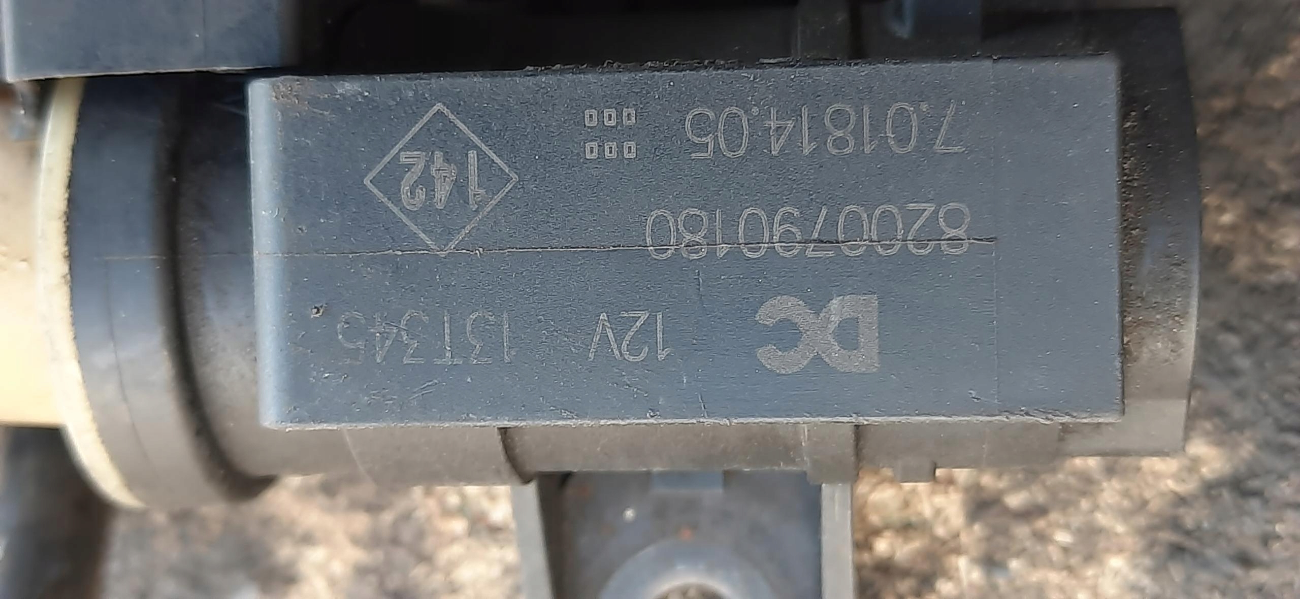 клапан давления renault TRAFIC III 8200790180