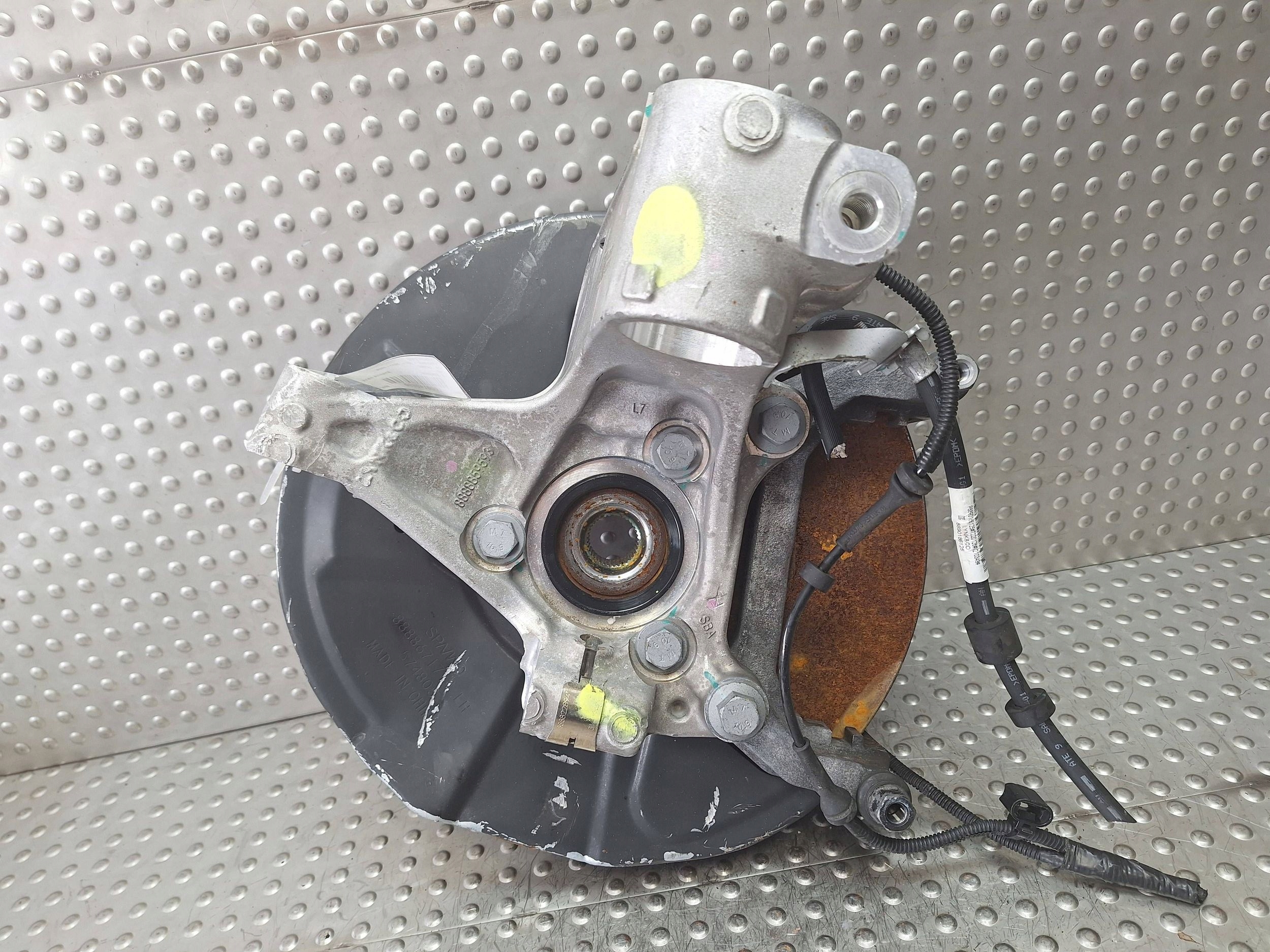 swing left front LYNK&CO 01 1.5 HYBRYDA 17- 8888859593