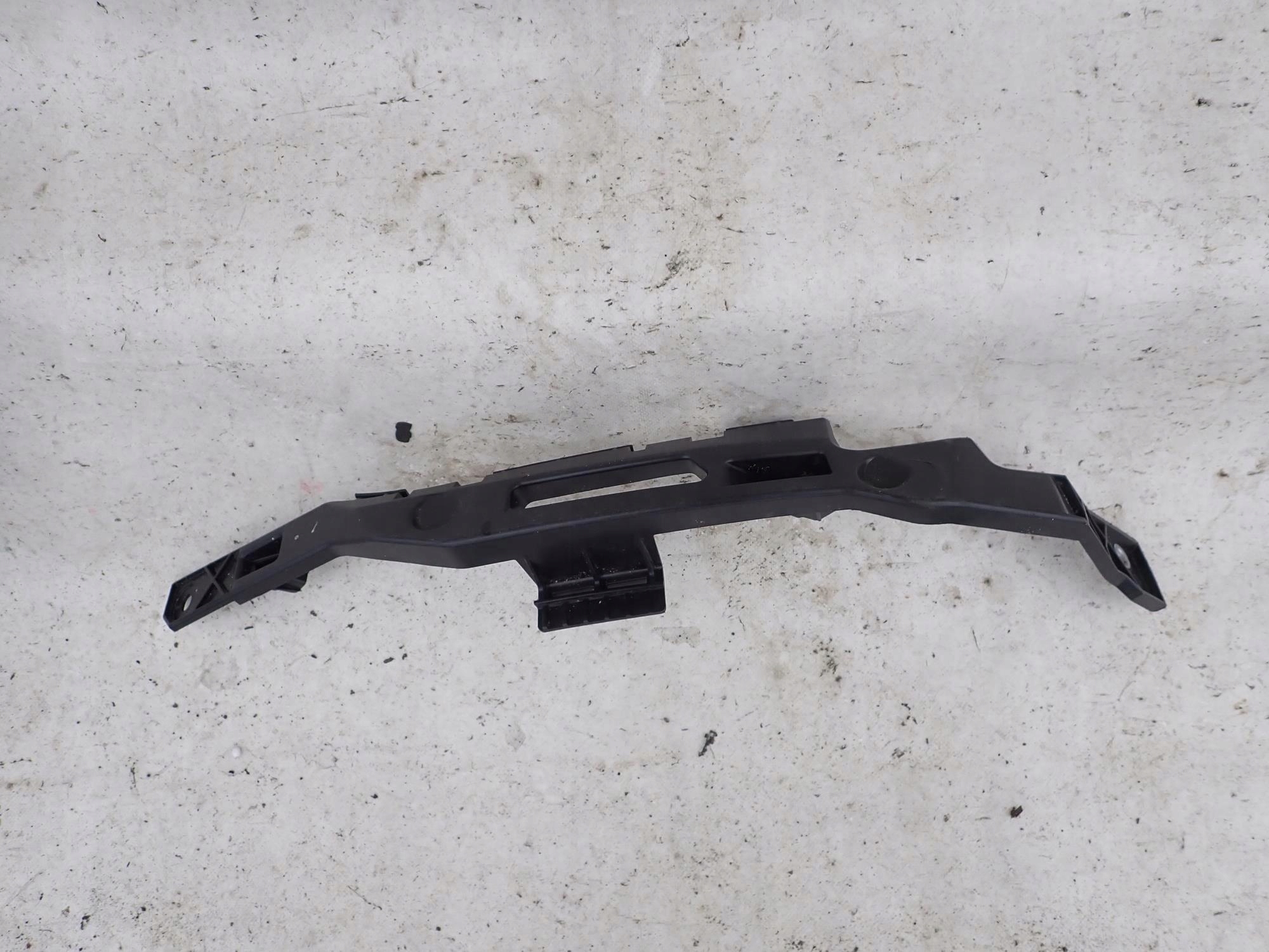 OPEL INSIGNIA A LIFT 13-17 holder support left front front