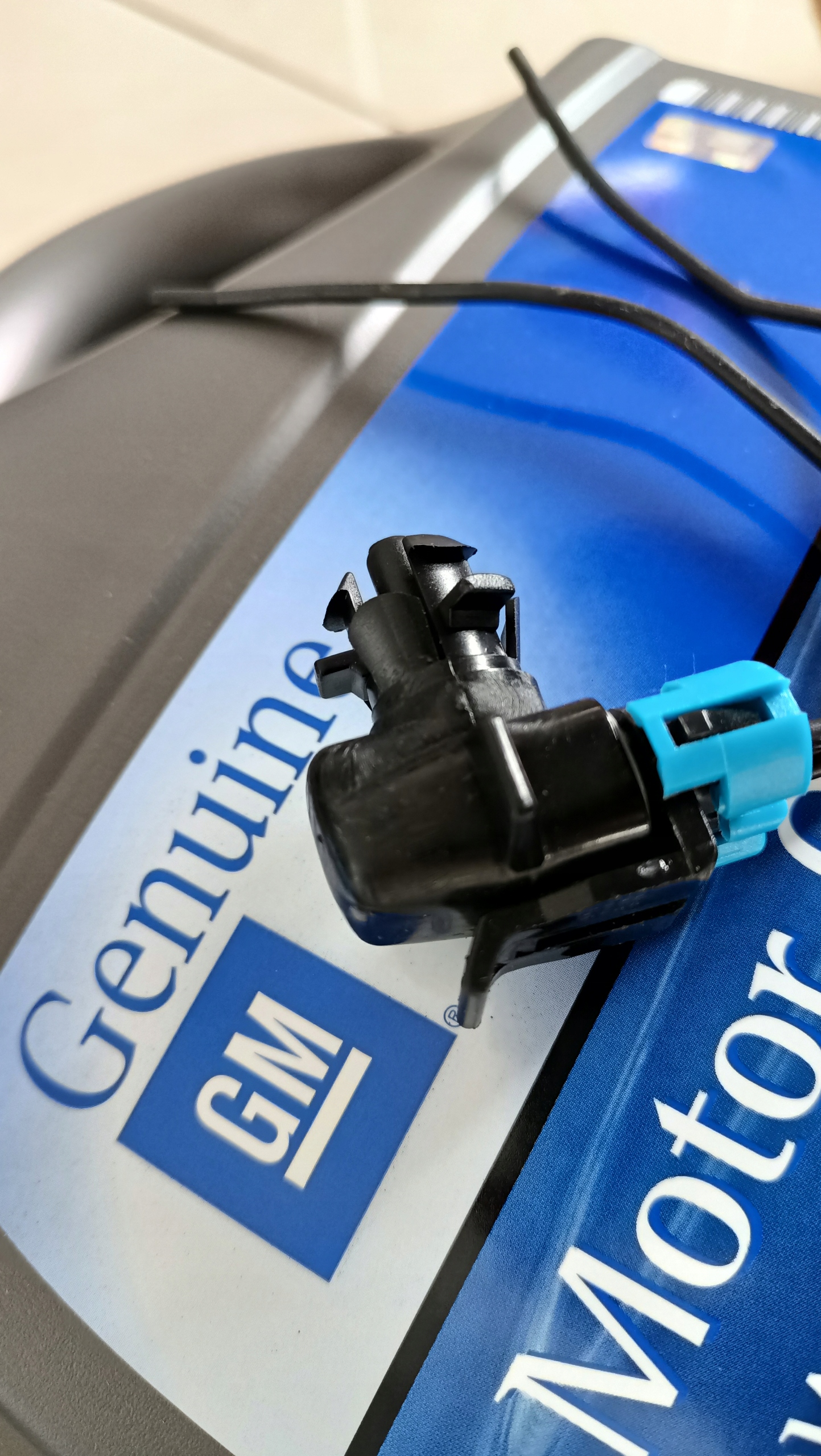 CZUJNIK TEMPERATURY ZEWNĘTRZNEJ WTYCZKA OPEL ASTRA Producent części Inny