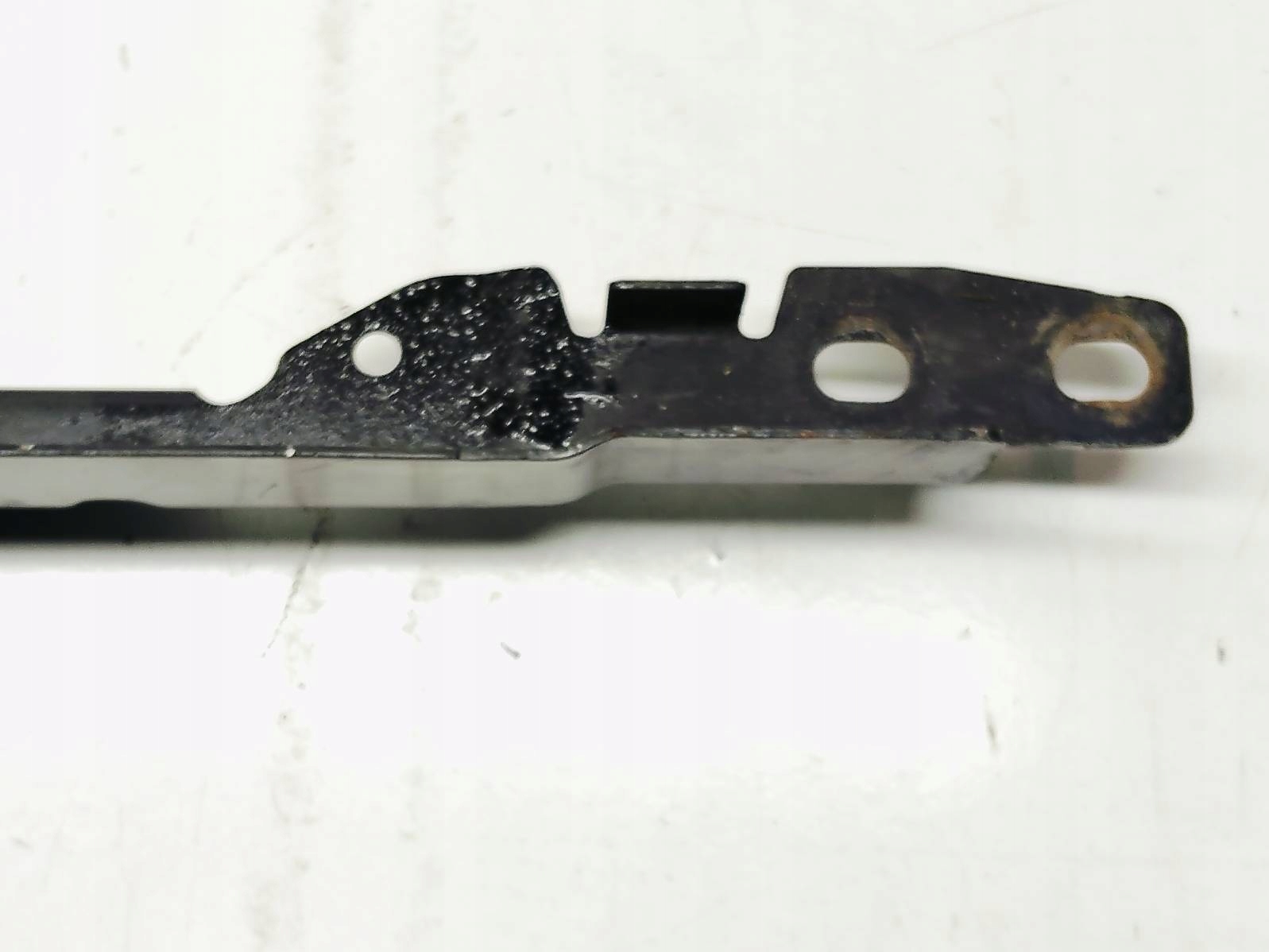 wall support of the front under the window Audi A4 B8 2.0 TDI 8K0805629B
