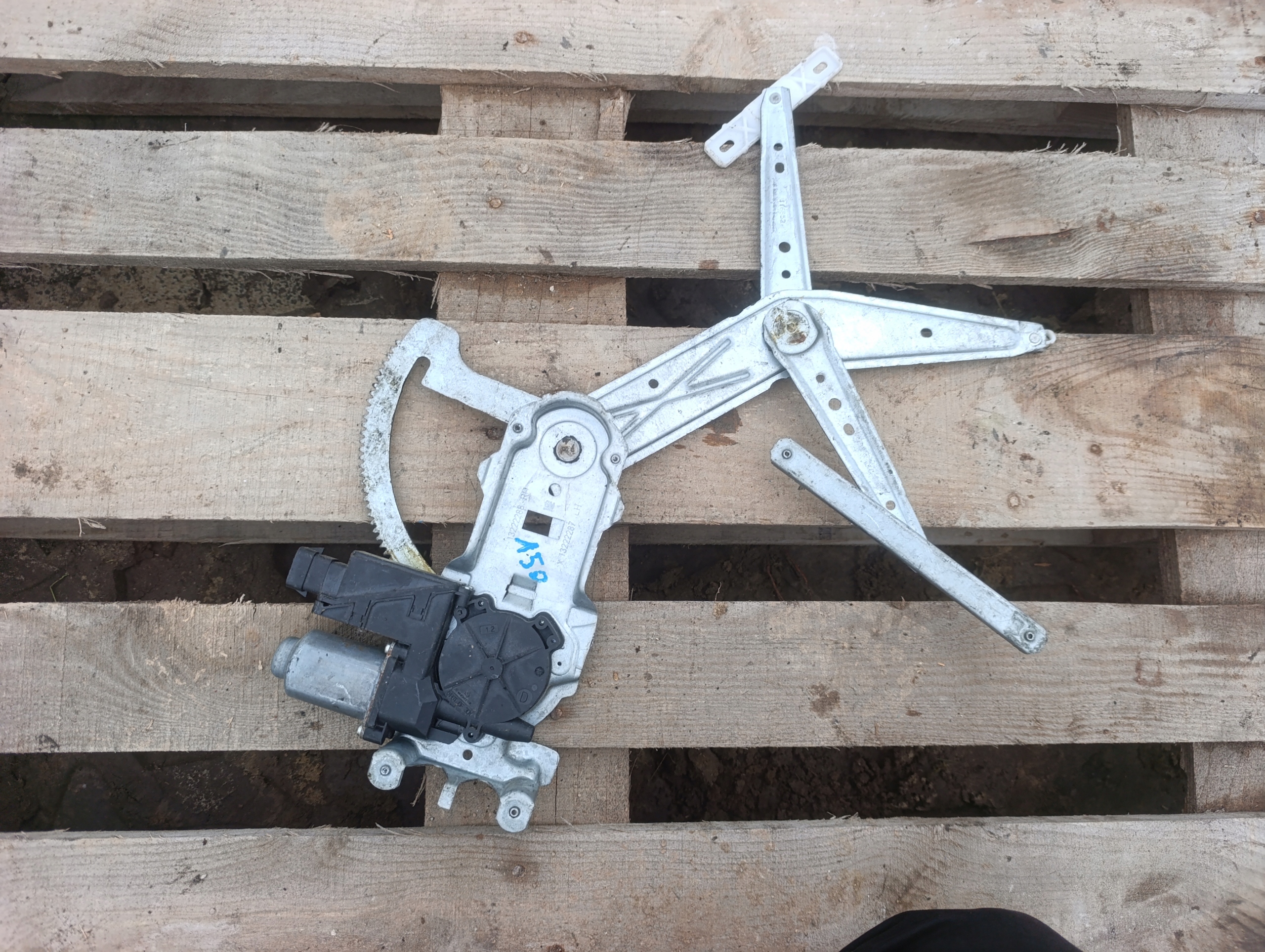 mechanism window regulator left front OPEL Meriva A 13222287