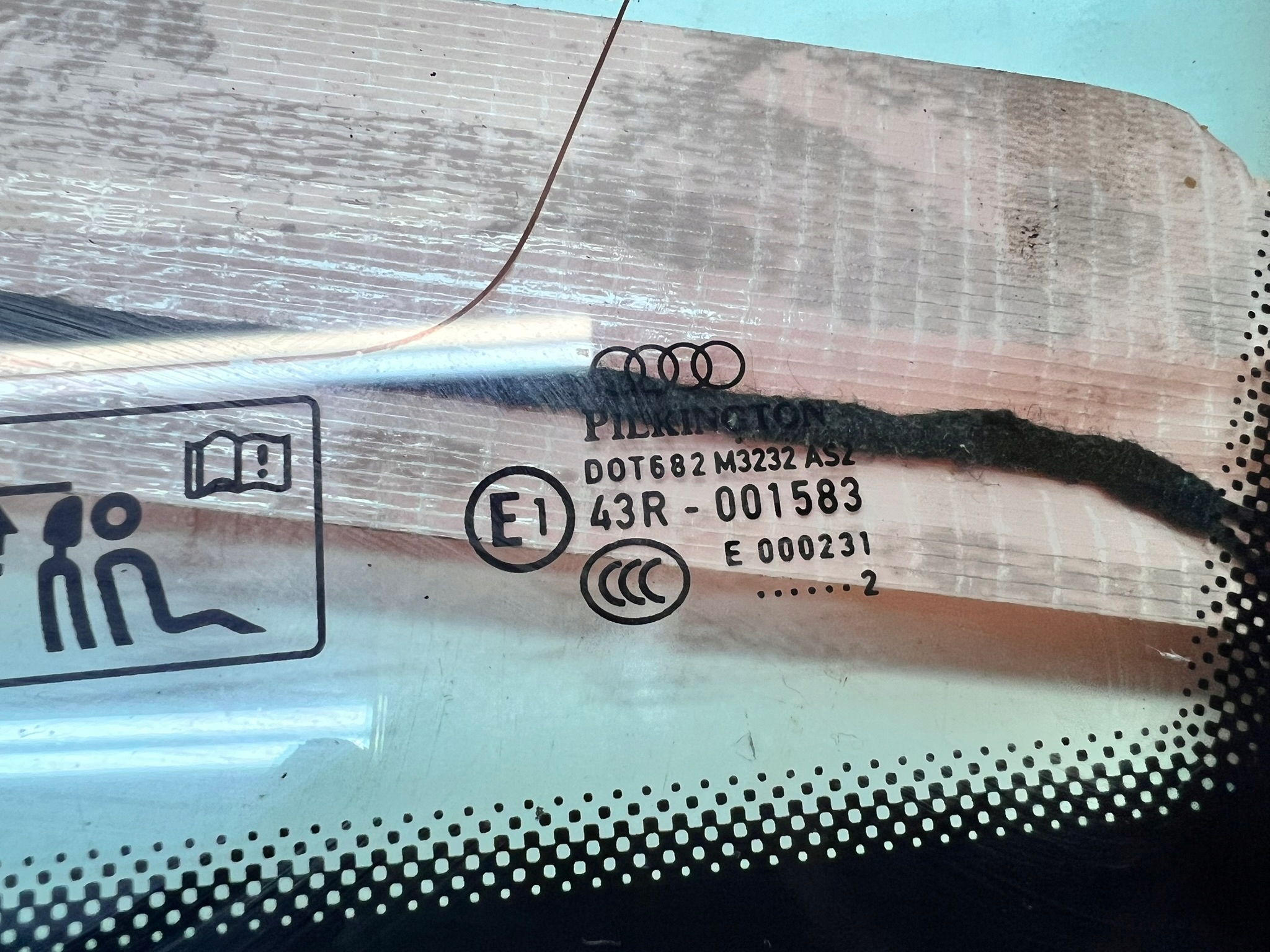 window bodywork AUDI A4 B8 AVANT KOMBI CHROM right rear part 2012R
