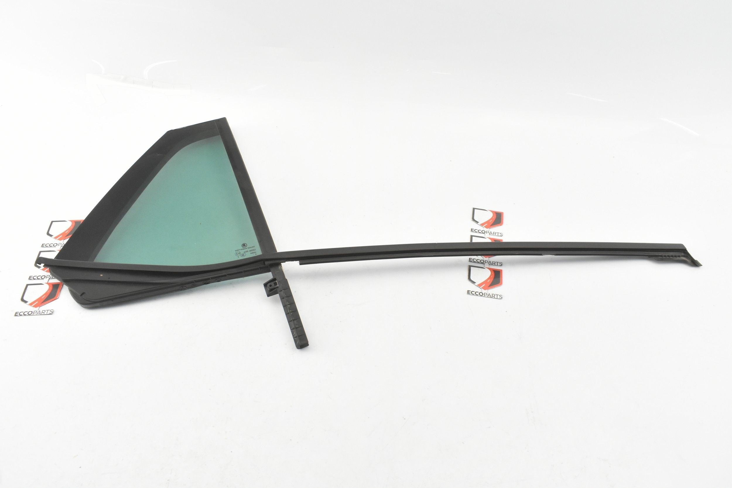 СКЛО З ПРОКЛАДКОЮ ЗАДНІЙ ПРАВИЙ 6V6845214 FABIA III