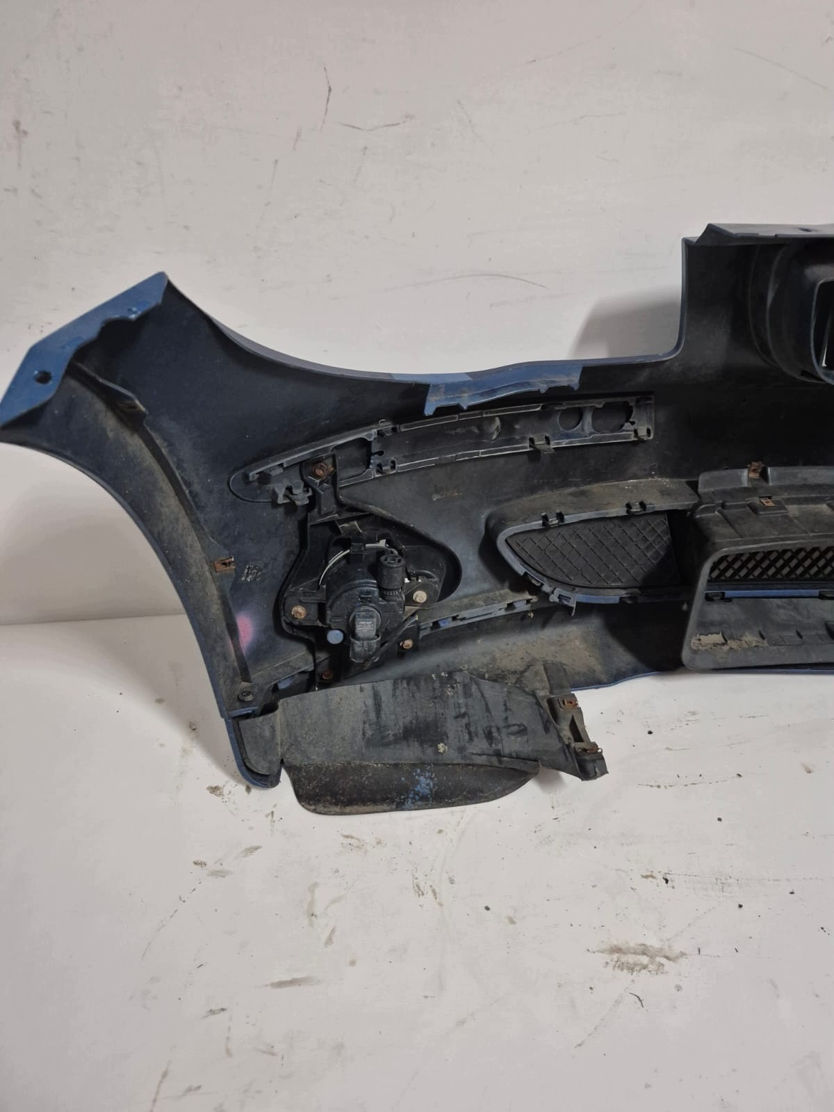 BMW 1 E87 E81 04- bumper front front without DZIUR 7132183