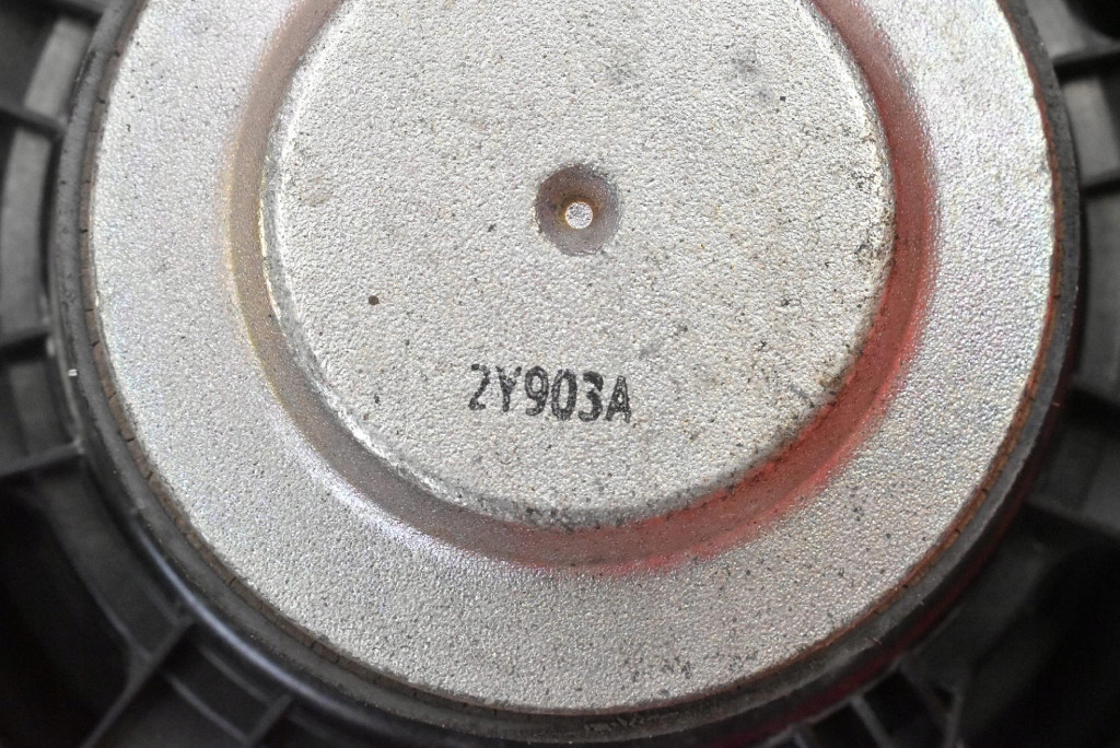 speaker right rear part 30657445 VOLVO XC60 1 and 08-13