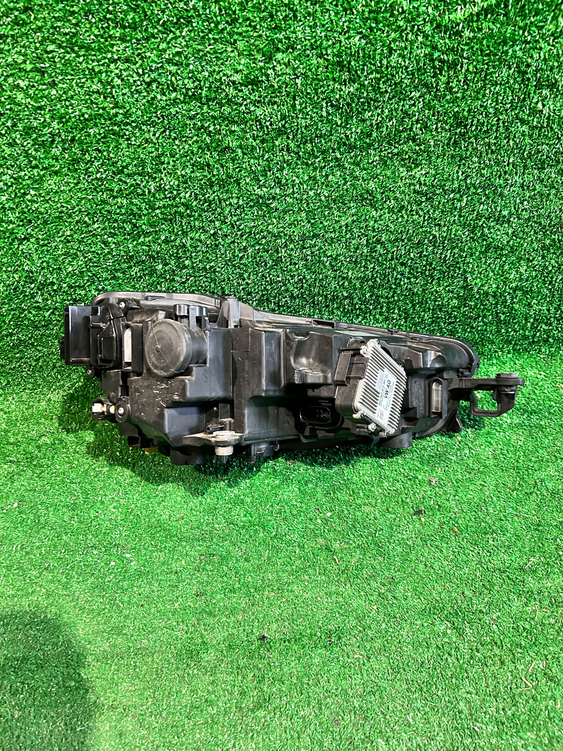 REFLEKTOR left SKODA SCALA FULL LED