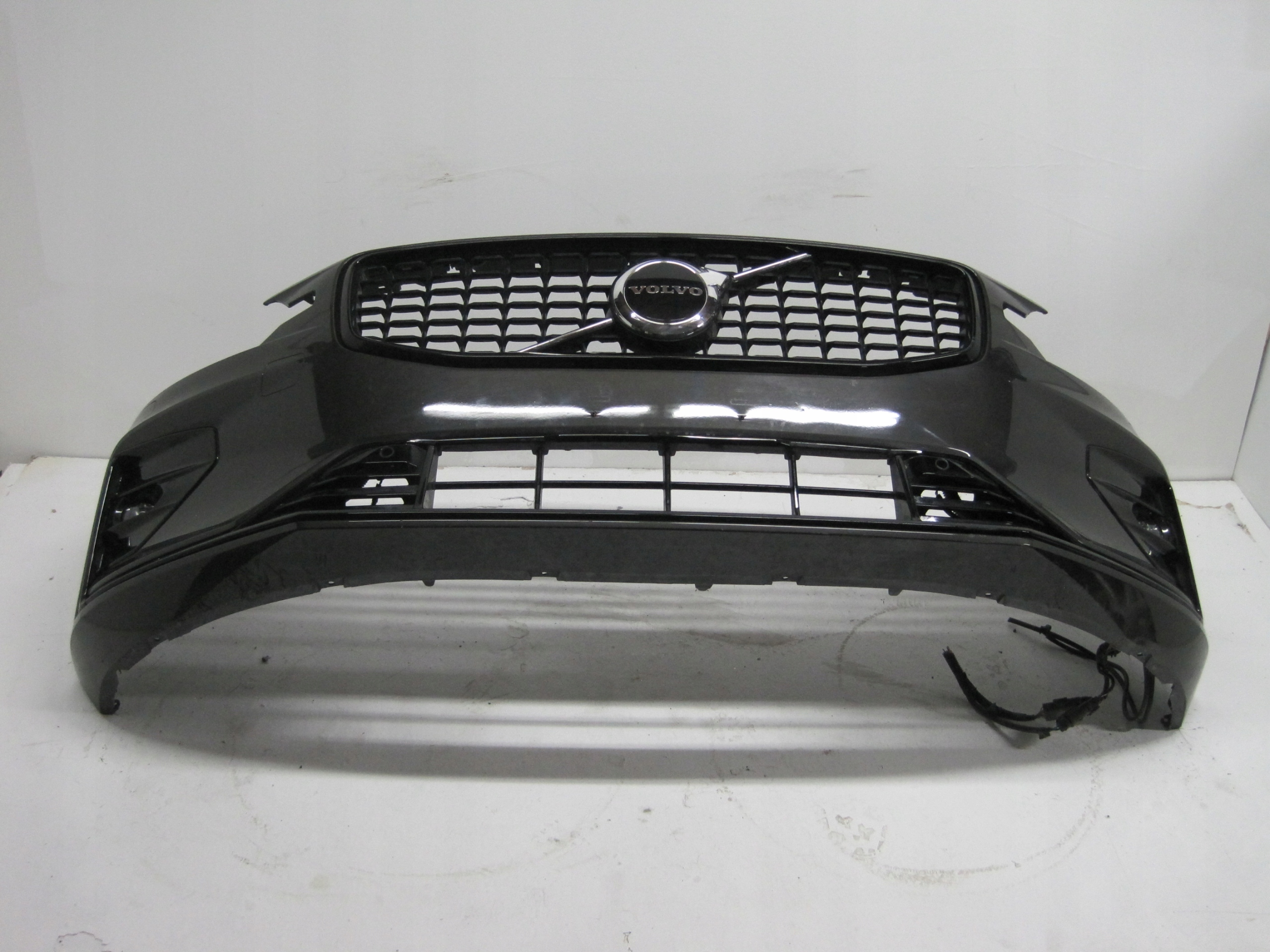 bumper VOLVO V60 III 24R 4 PDC XENON front front