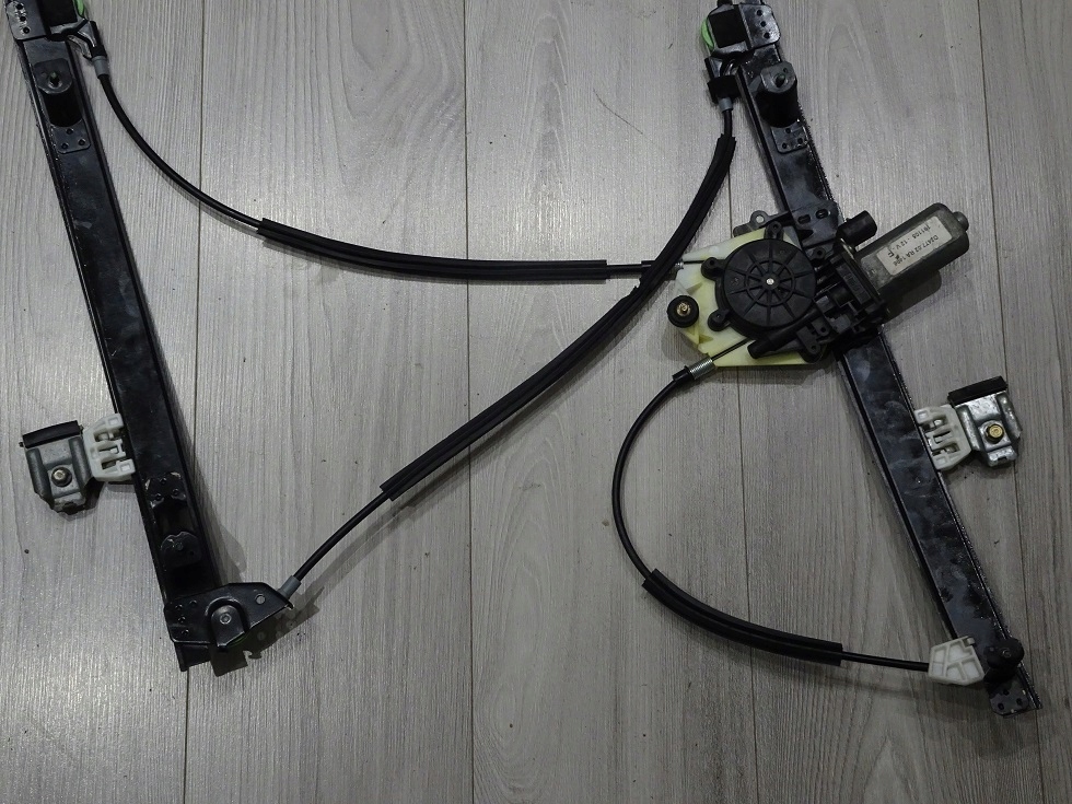 LANCIA THESIS PODNOŚNIK SZYBY PRZÓD LEWY 2001-2009