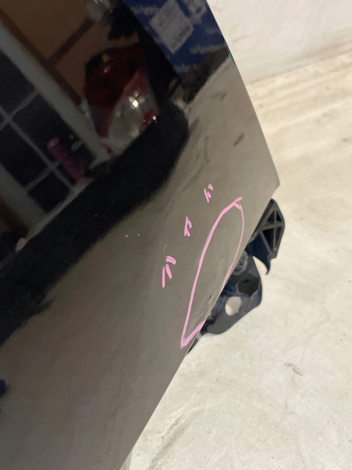 fender front front right Hyundai IX35 black