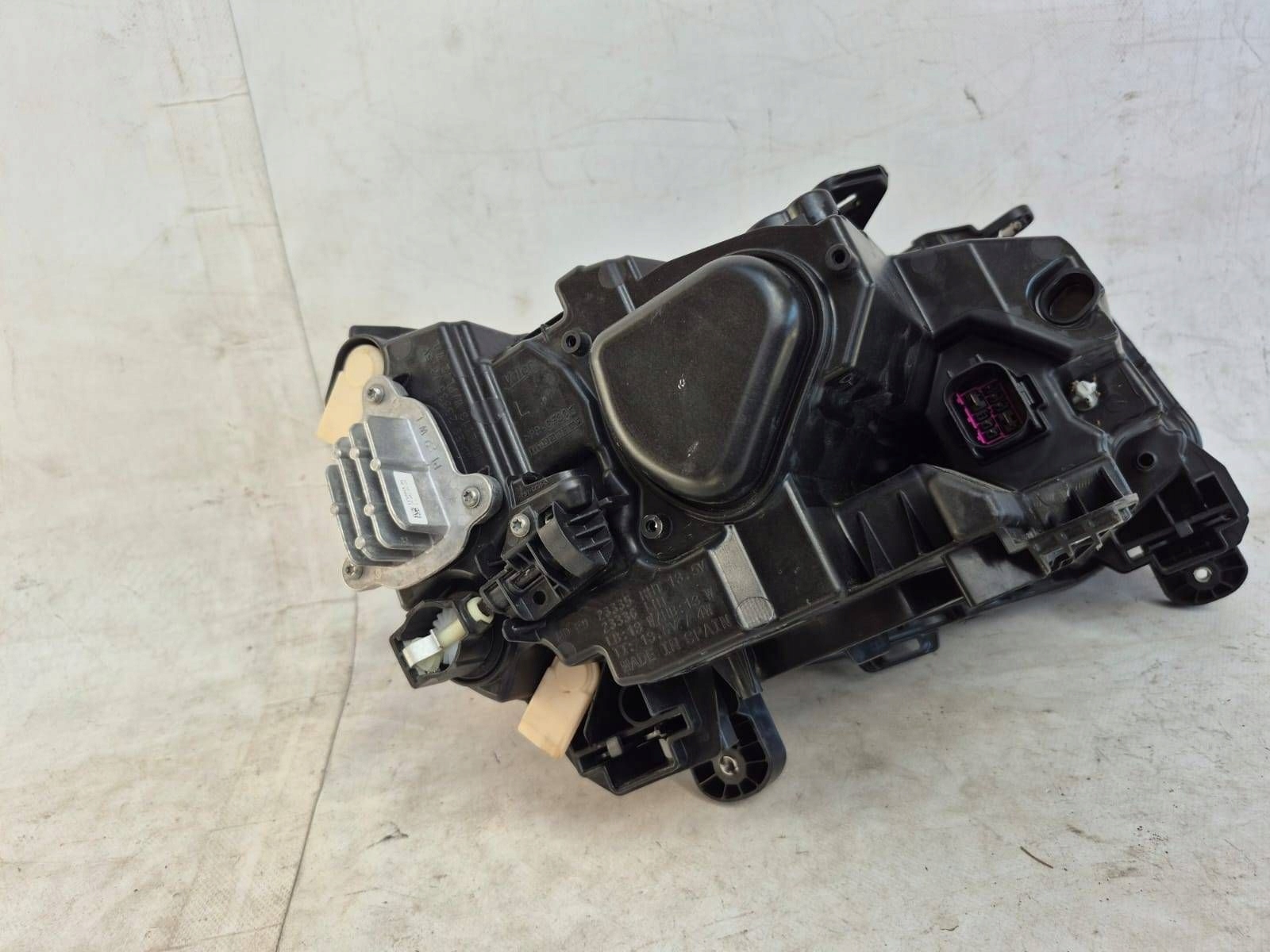 AUDI Q2 81A LIFT 20- light left front front FULL LED 81A941011C