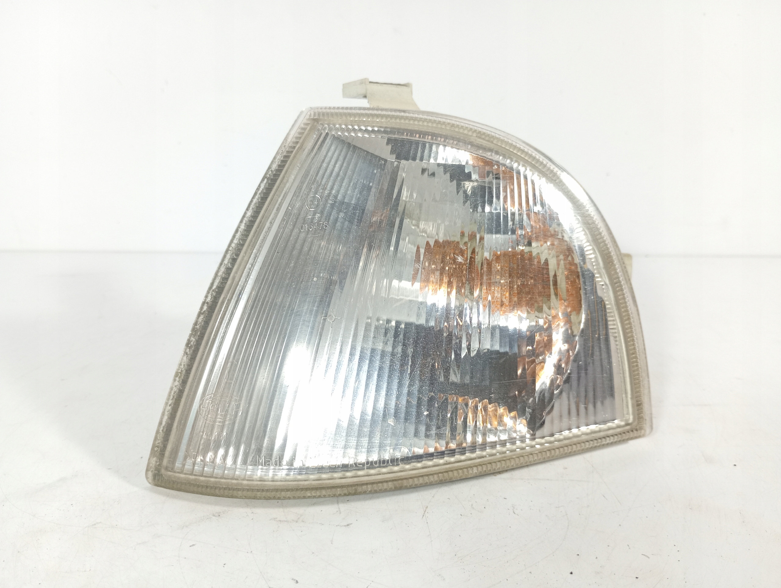 Octavia 1 95-10 light indicator left OE 100953049