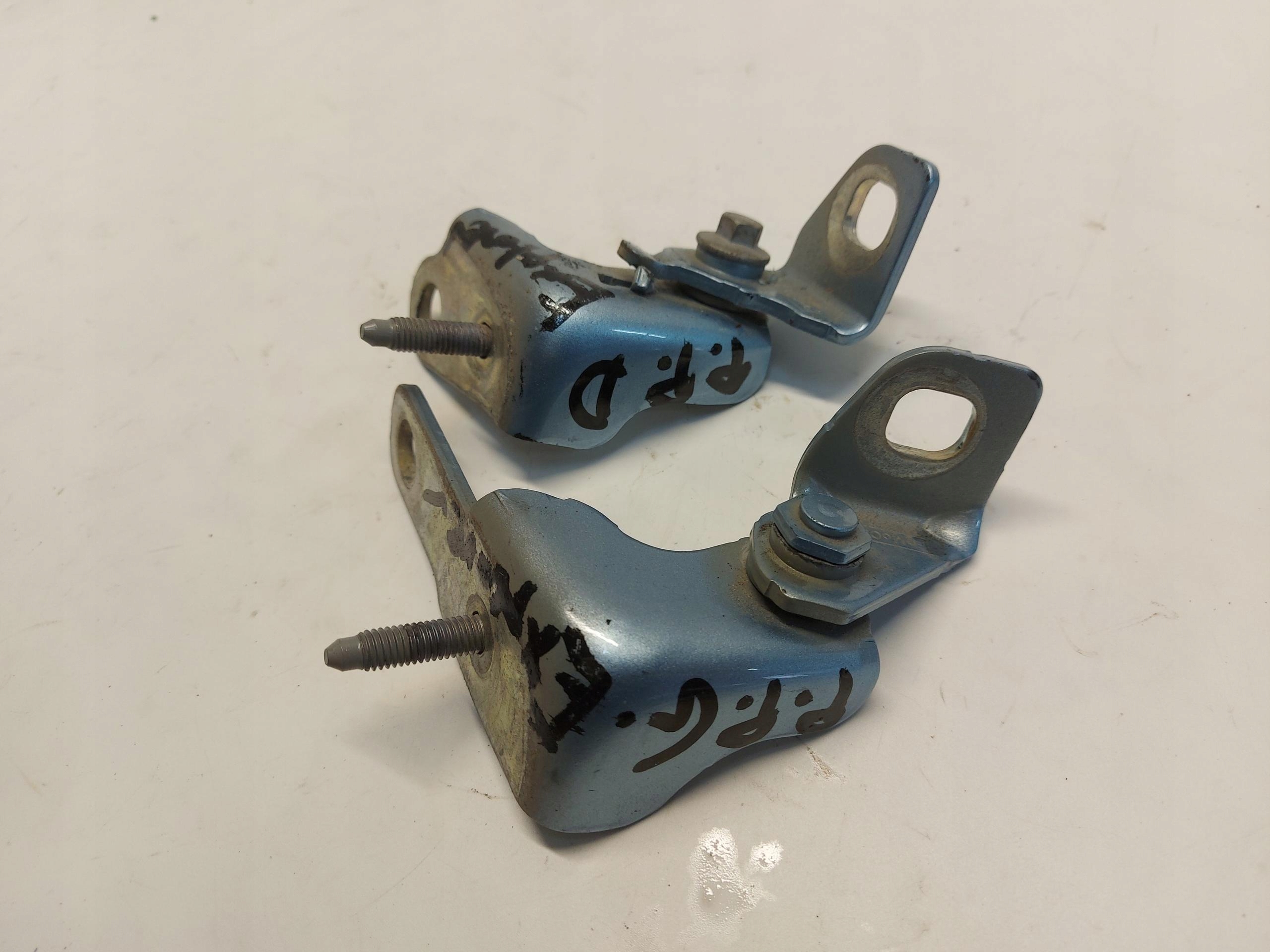 Ford Explorer VII R2KB, hinge door right front GORA DOL