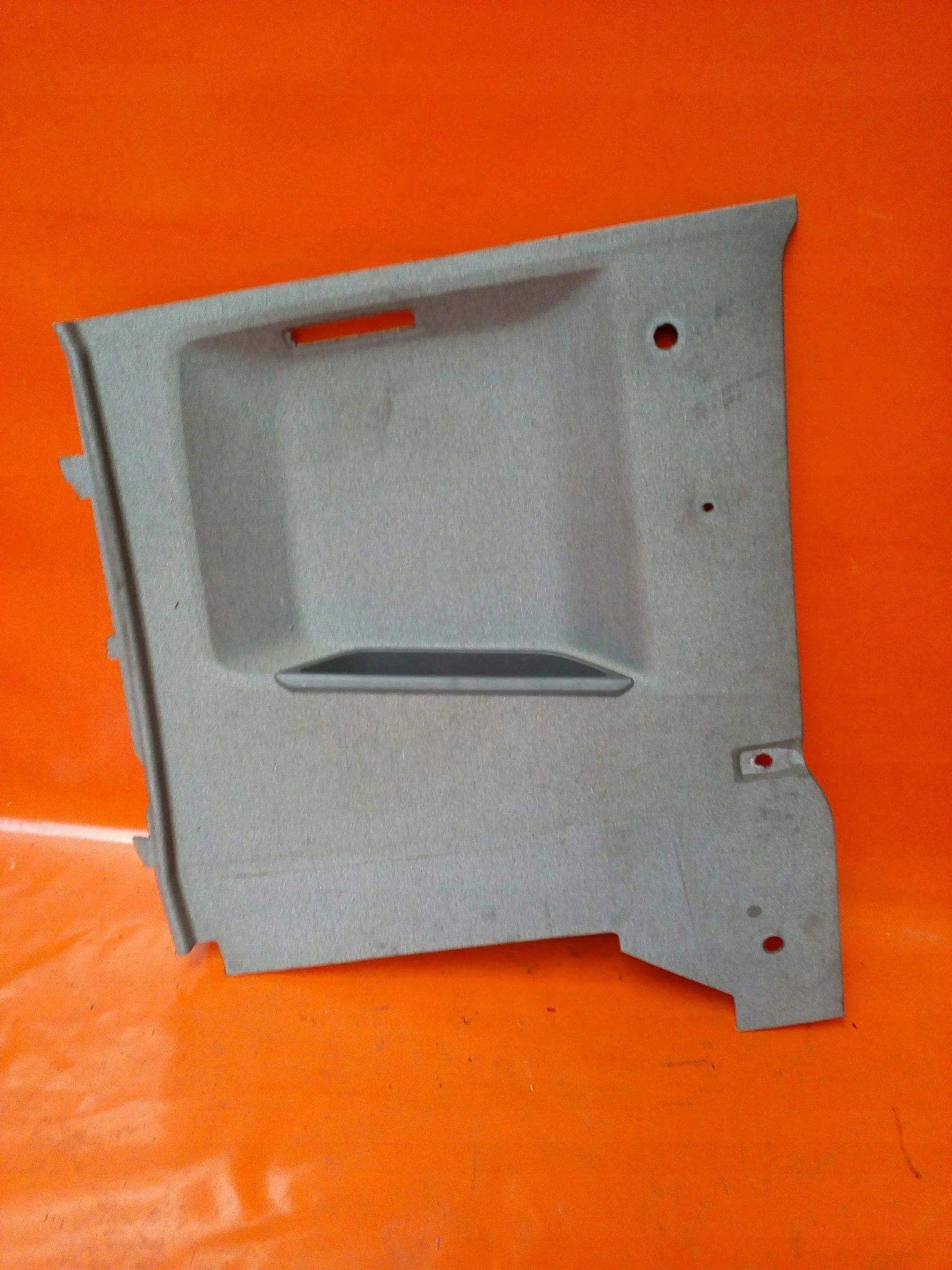 VOLVO FH13 TAPICERKA KABINY LEWA LIFT