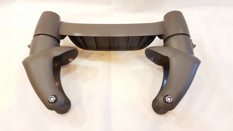 Podnóżek przedni z widelcami do kółek, niewibrujący do wózka SZARY, Adamex Model Bass