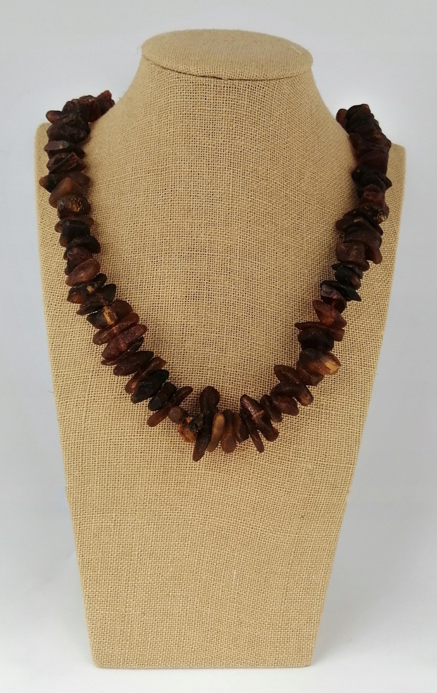 Jantarové korále na štítku certifikát bonus