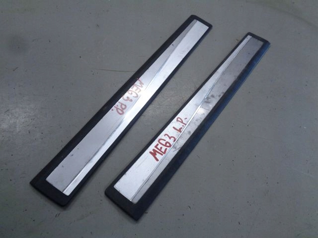 RENAULT MEGANE 3 12 LISTWA PROGU LEWA PRAWA PRZÓD