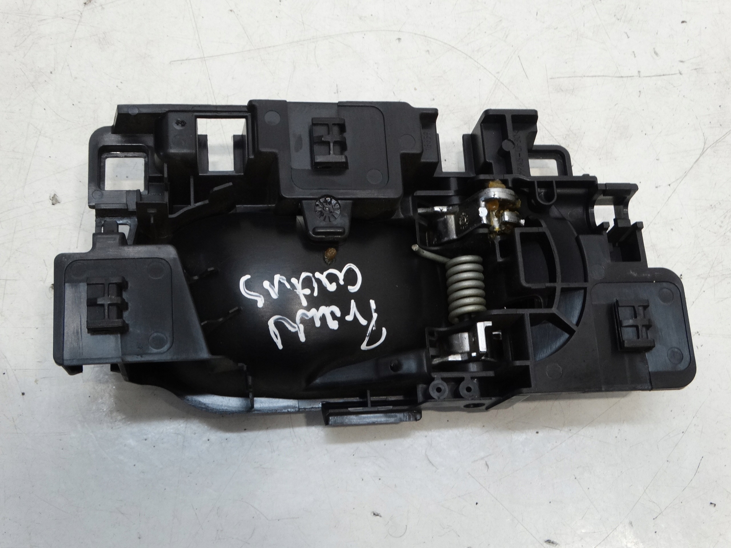 handle inner right front rear part CITROEN C4 CACTUS 16R. 98012885VV