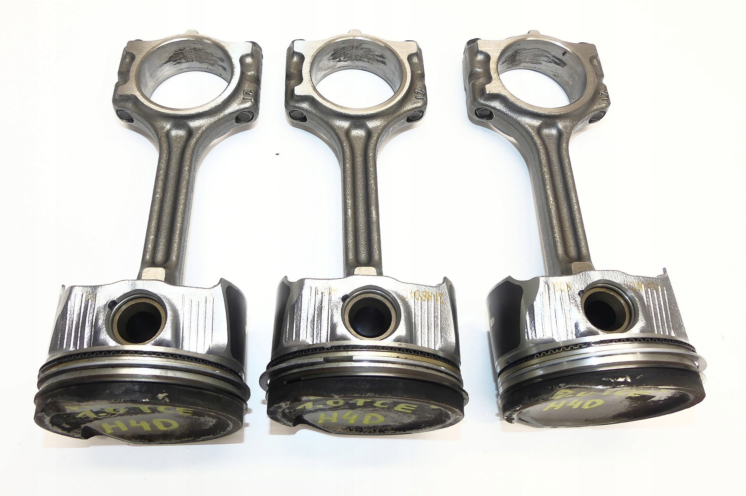 0574A - DACIA DUSTER 1.0 TCE H4D ПОРШЕНЬ + ШАТУН