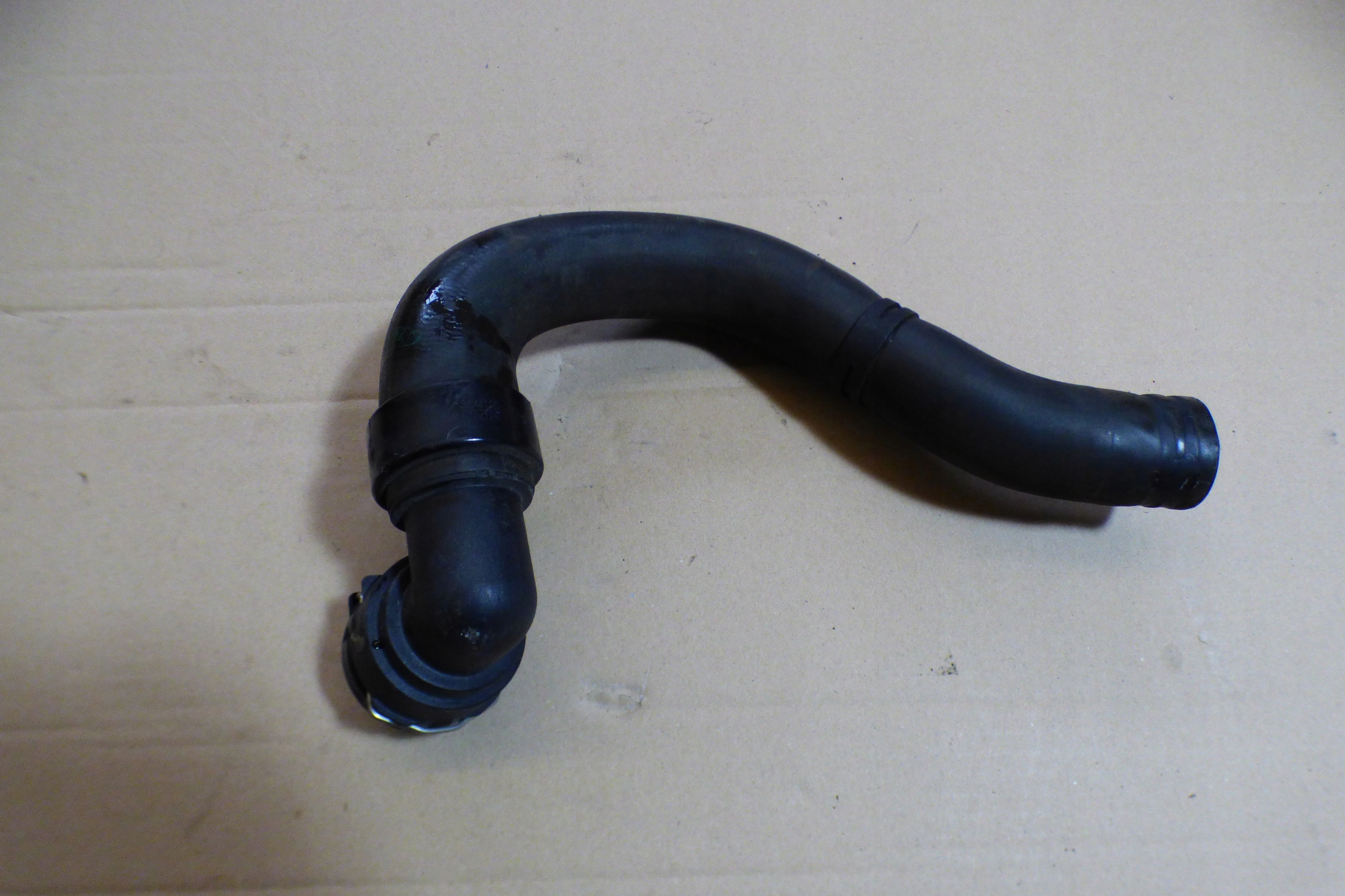 crijevo vode 13377139 stan bdb Opel Astra K V 1.0TB