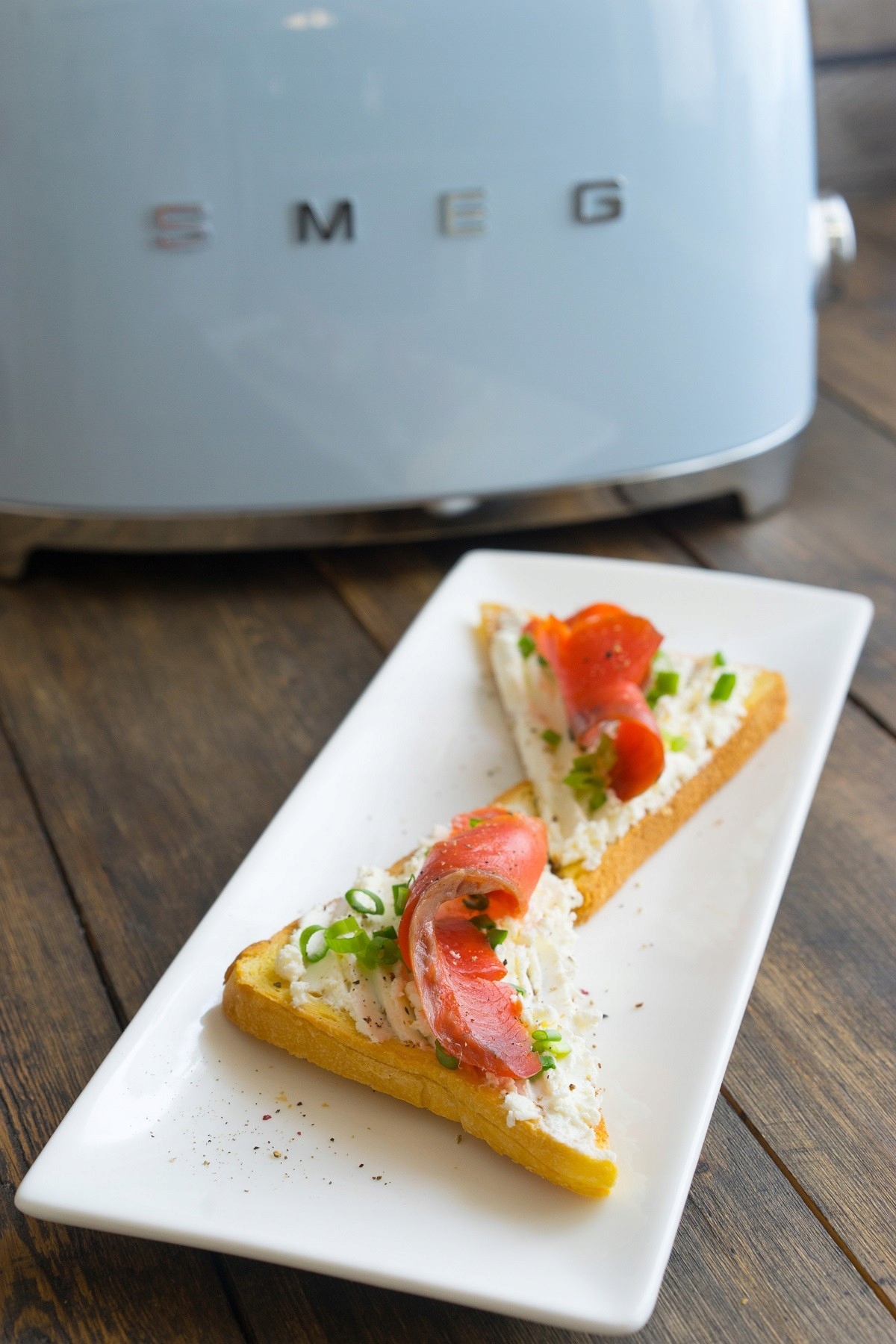 Smeg - Toster na 2 kromki, pastelowy błękit TSF01PBEU Model TSF01PBEU
