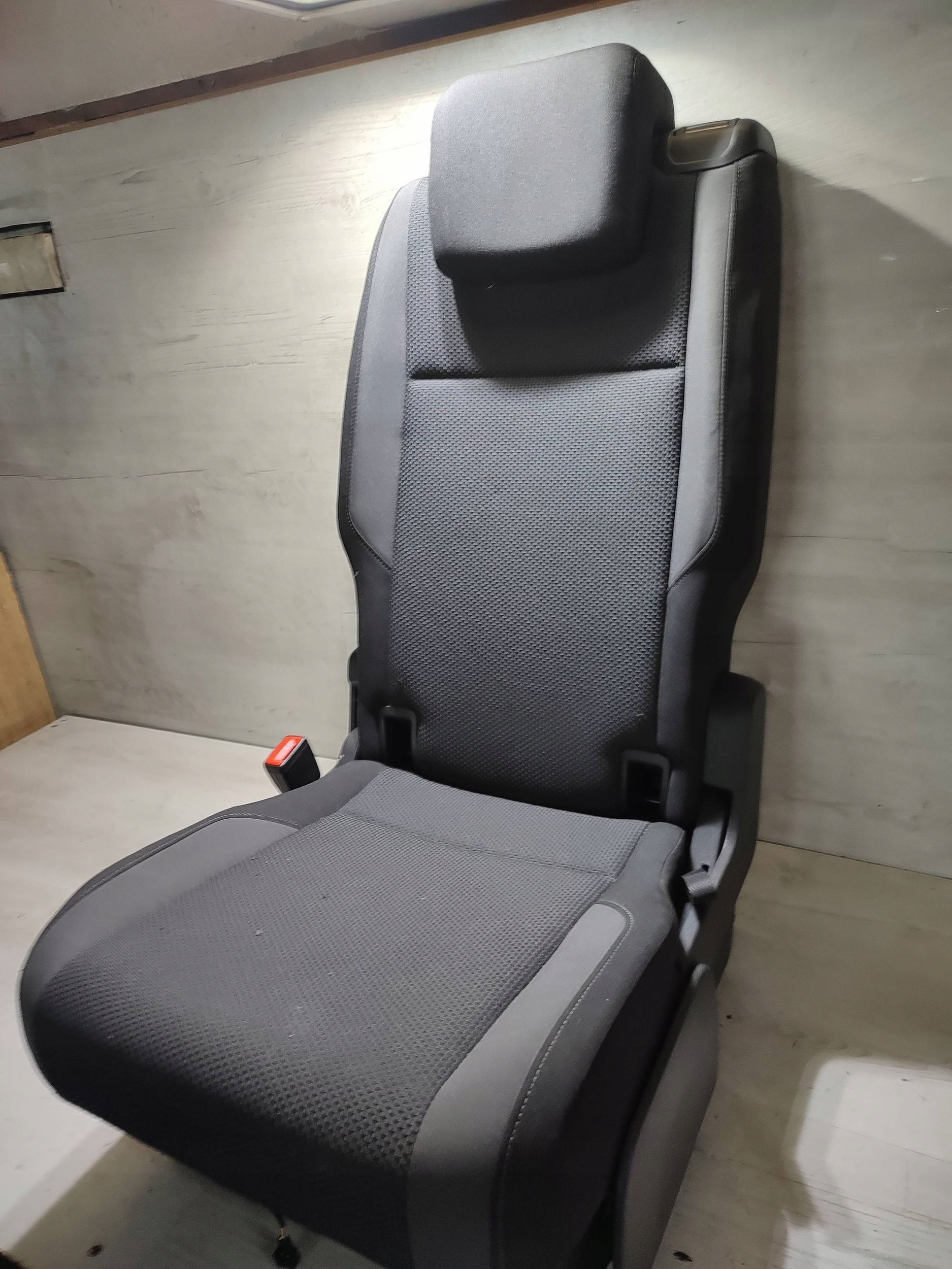 Volkswagen Touran III 2020 heck Seite links Sitz Sitz
