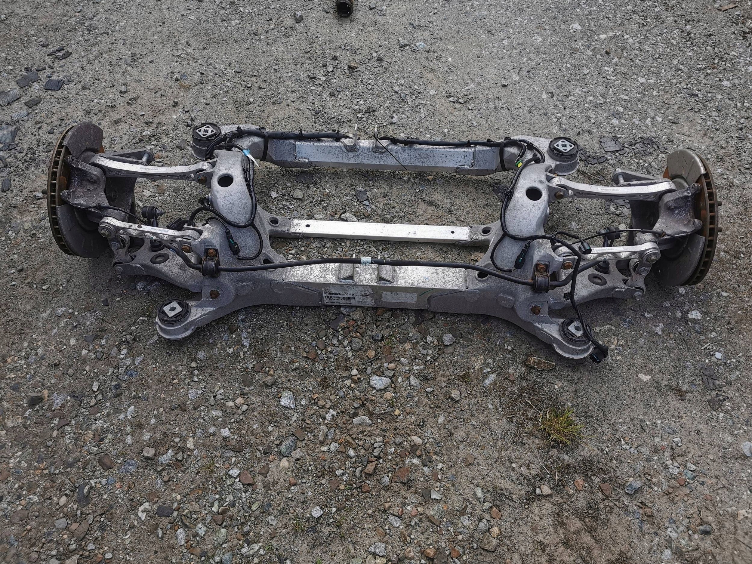 Tesla Model S ZAWIESZENIE TYŁ TYLNE 1009826-00-A 14r.