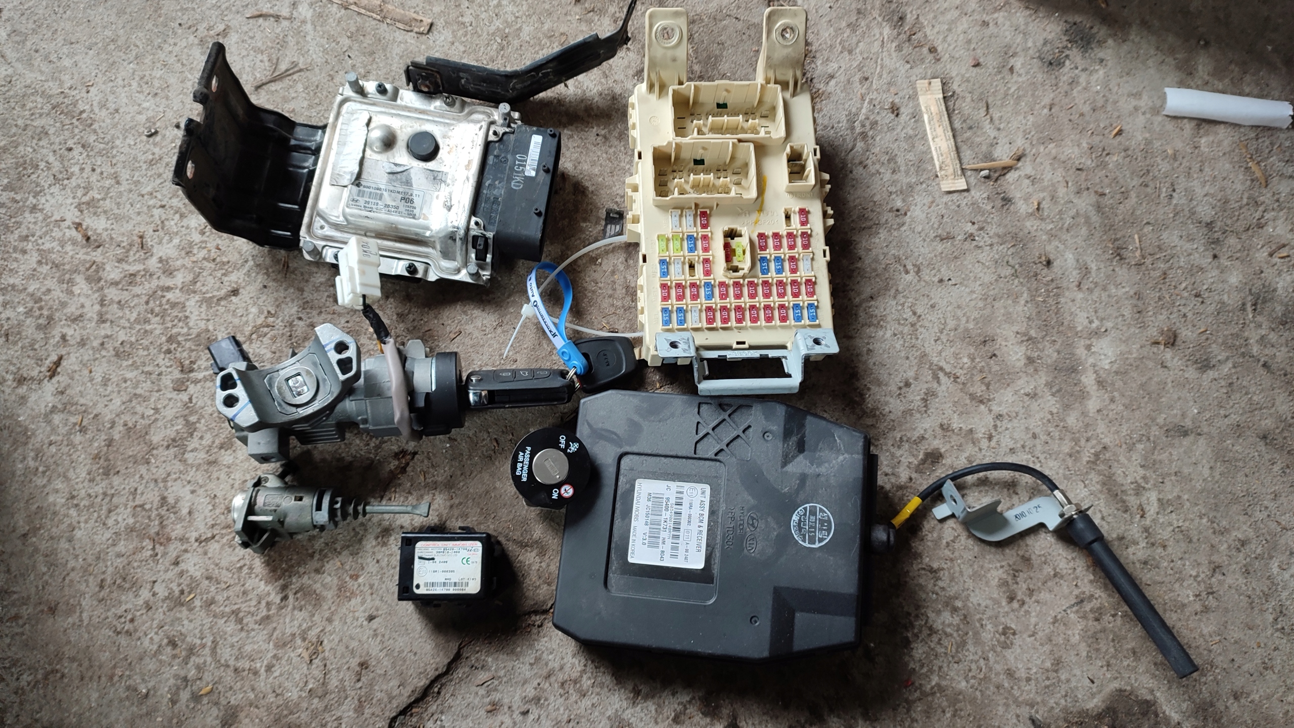 95420-1K700 - Hyundai IX20 10-стартовый комплект immo 39118-2B350