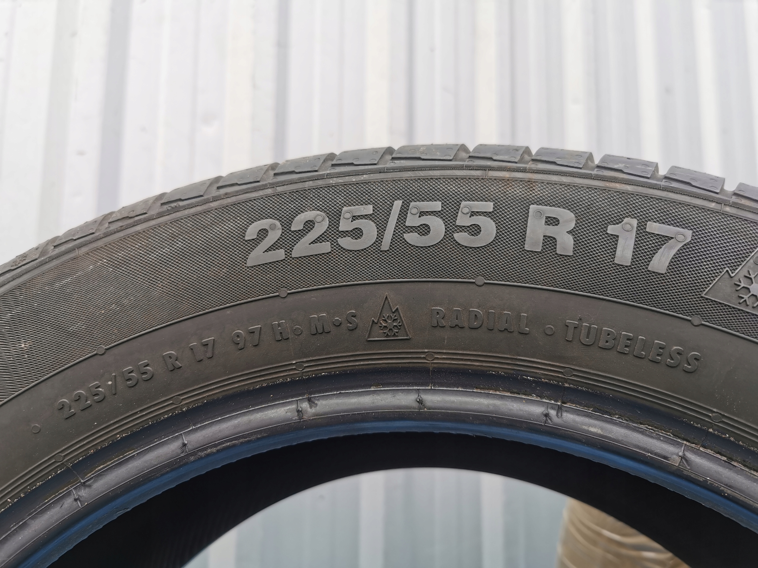 OPONY CONTINENTAL CONTIWINTERCONTACT 225/55 R17 97H 2016R. Indeks prędkości H do 210 km/h