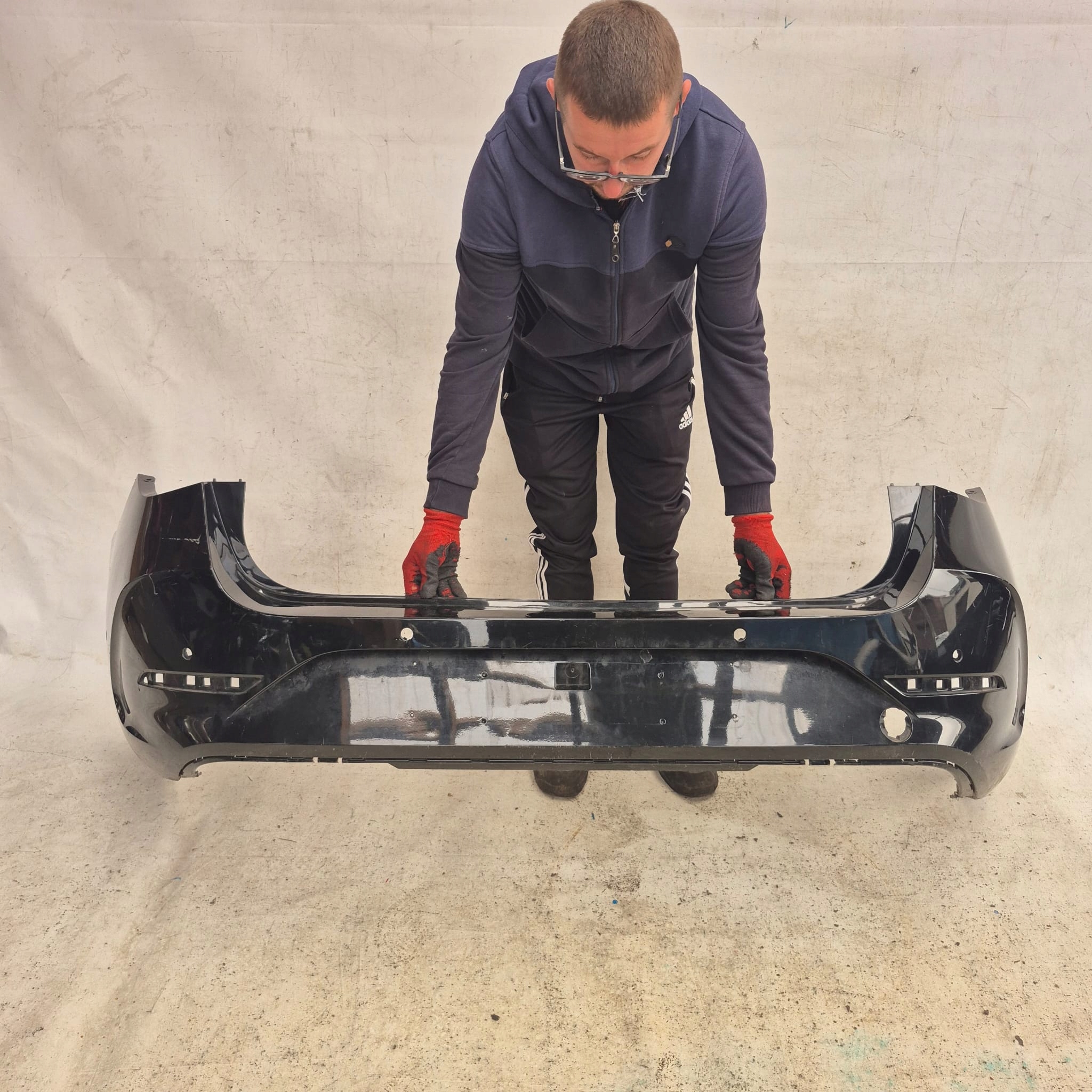 CUPRA LEON SPORTSTOURER KOMBI 20-24 bumper rear part rear PDC