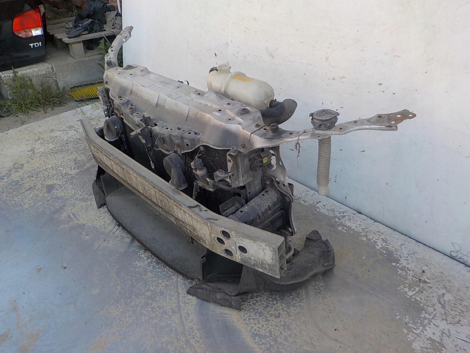 147 LEXUS IS II 220 DIESEL support panel for radiators sider radiator