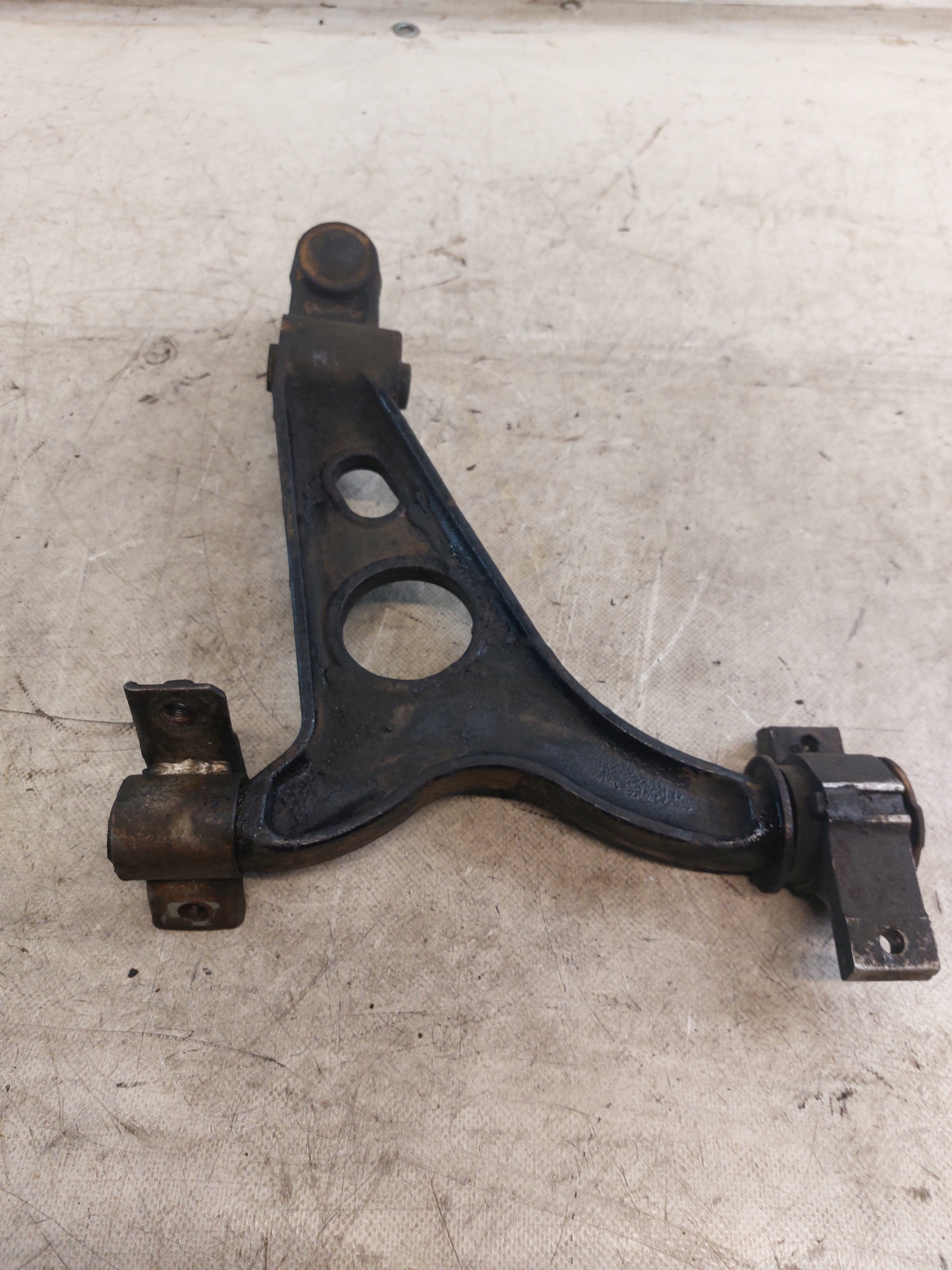 arm left front ALFA ROMEO 156 1.9JTD