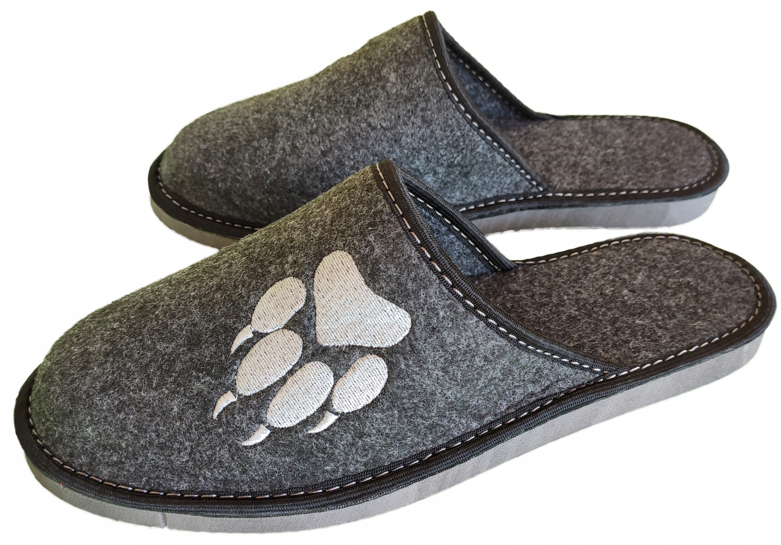 

Kapcie Filcowe Męskie Pantofle Domowe z Haftem