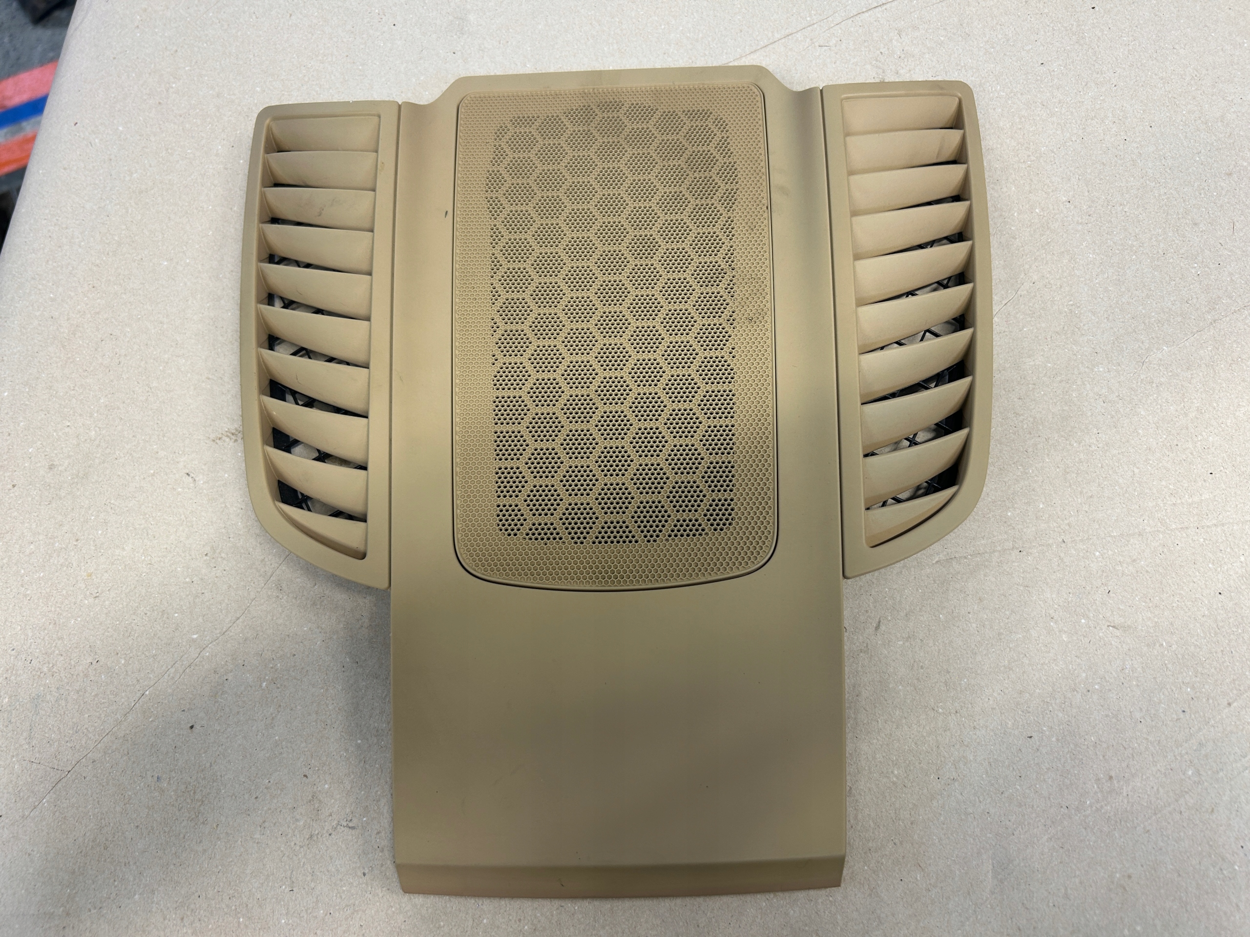 PORSCHE CAYENNE II 7P Couvre Console KRATKI 7P5858189