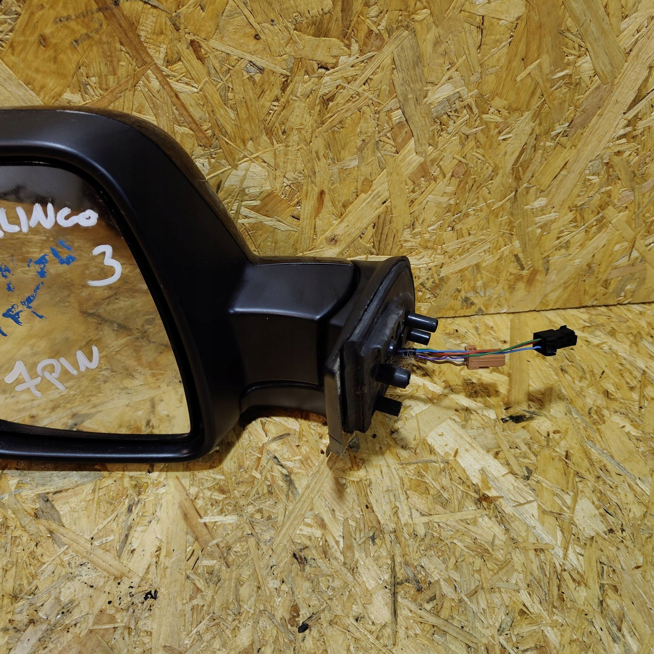 Citroen Berlingo 2017 left side electrics mirror side 7pin