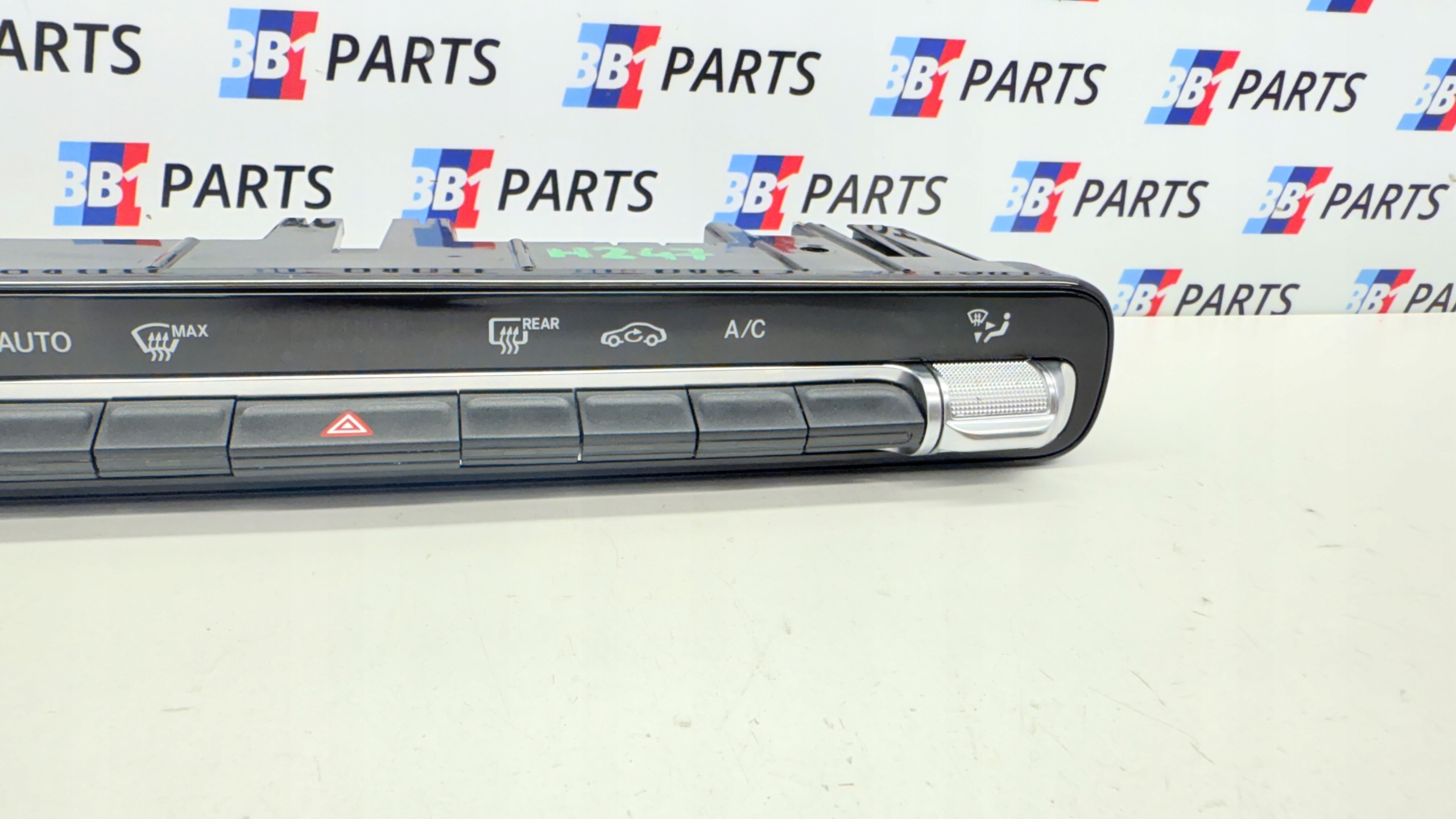 MERCEDES H247 GLB W177 W118 GLA Unite commande clima Bouches buses A2479056503